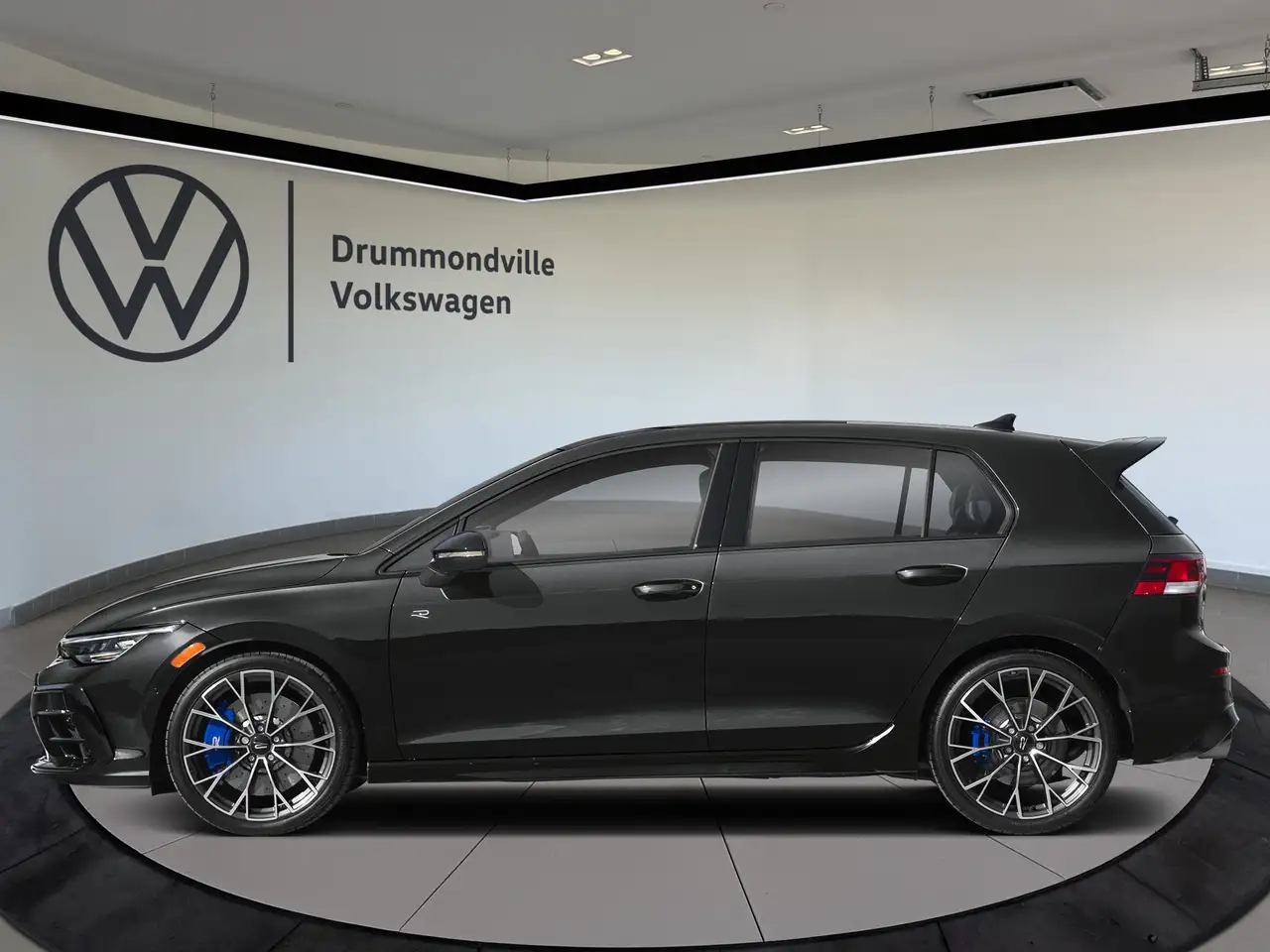 Volkswagen Golf R снимка Volkswagen Golf R