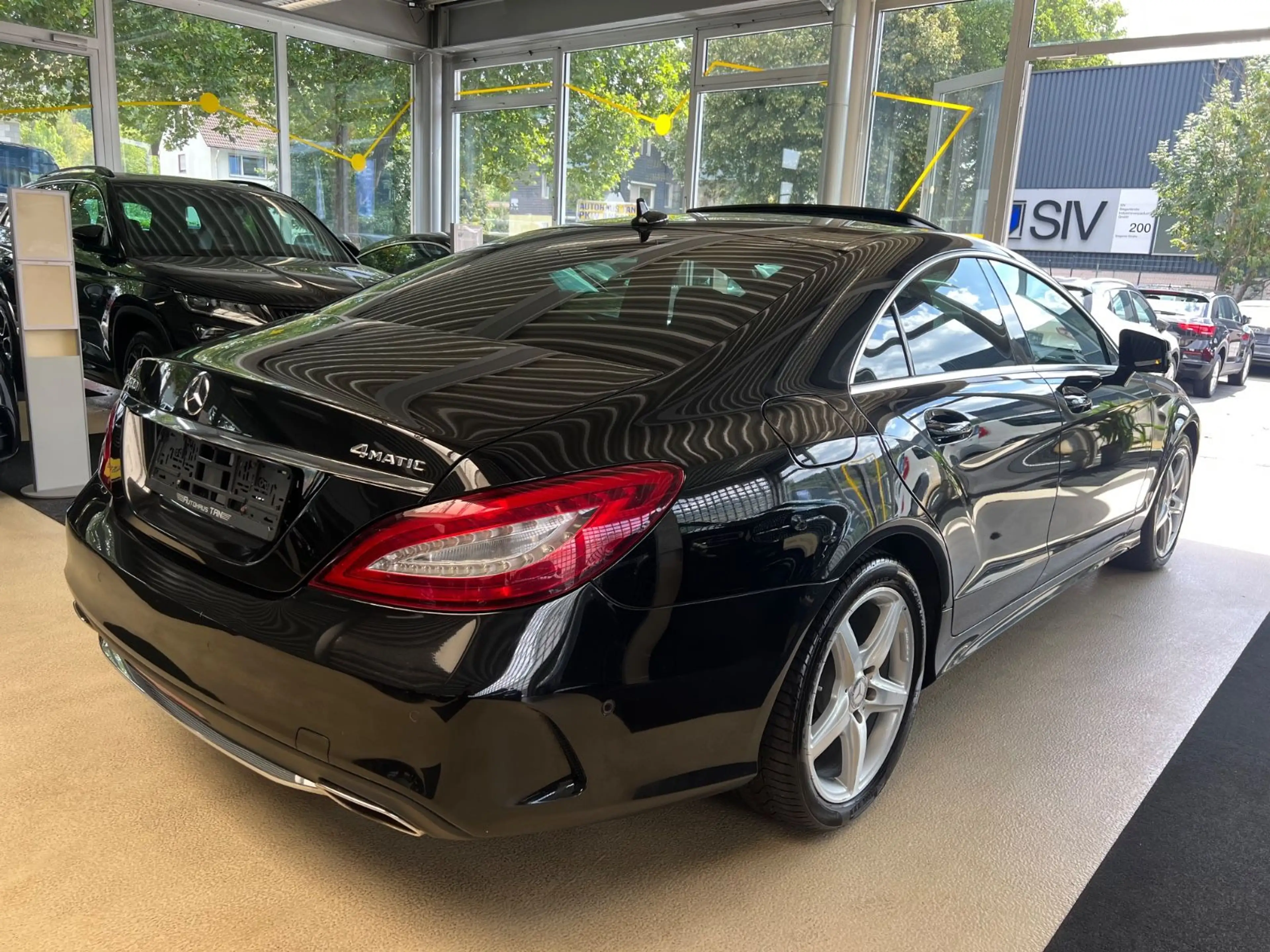 Mercedes-Benz CLS 350 d 4-Matic AMG LINE * 360 KAMERA*1.HAND* — photo 7