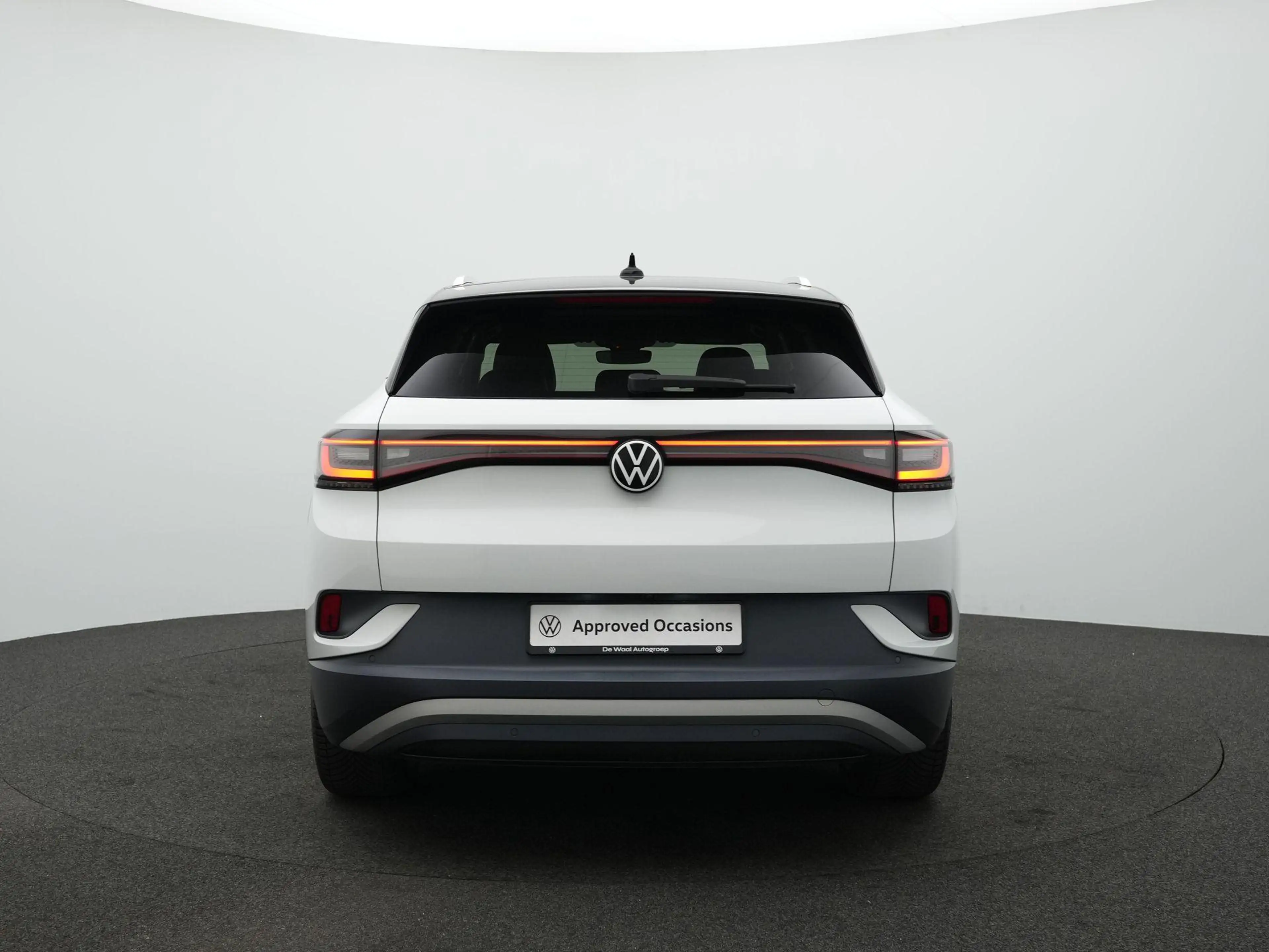Volkswagen ID.4 First 77 kWh 204pk | Adaptive cruise control | Nav — photo 6