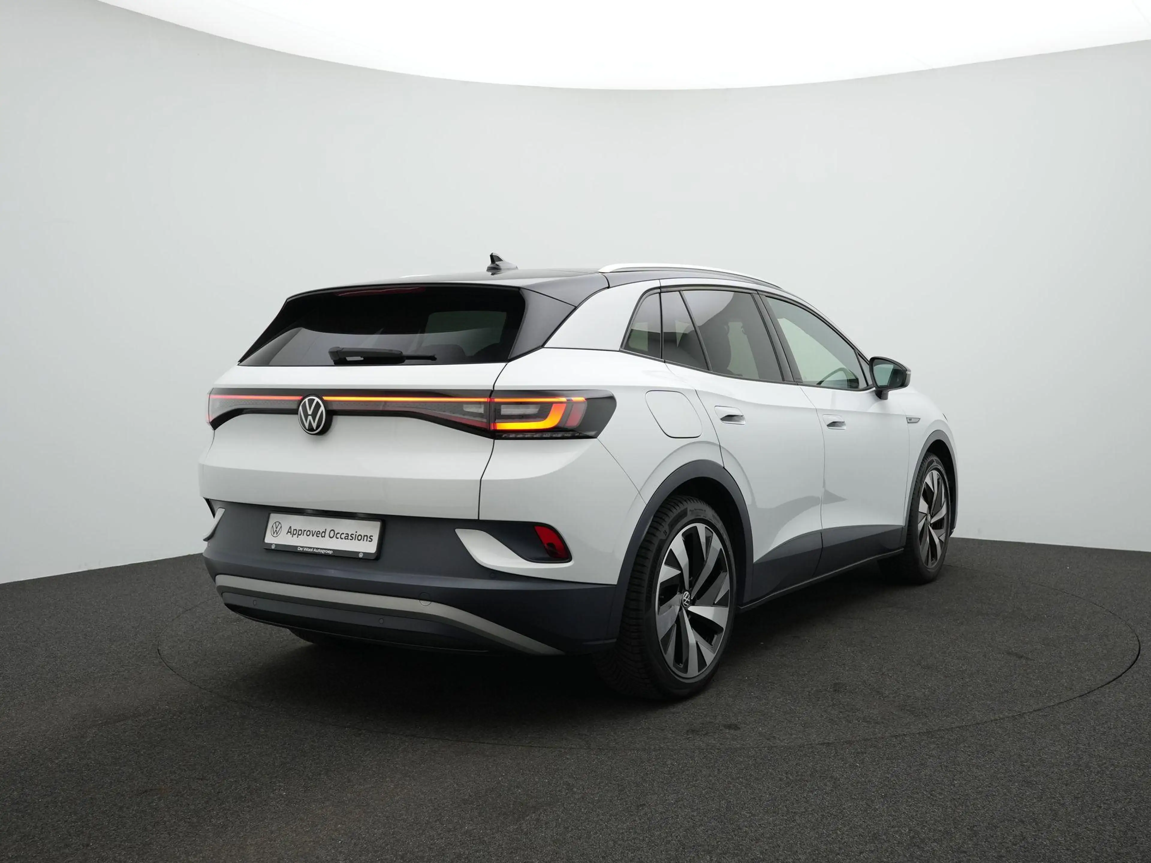 Volkswagen ID.4 First 77 kWh 204pk | Adaptive cruise control | Nav — photo 5