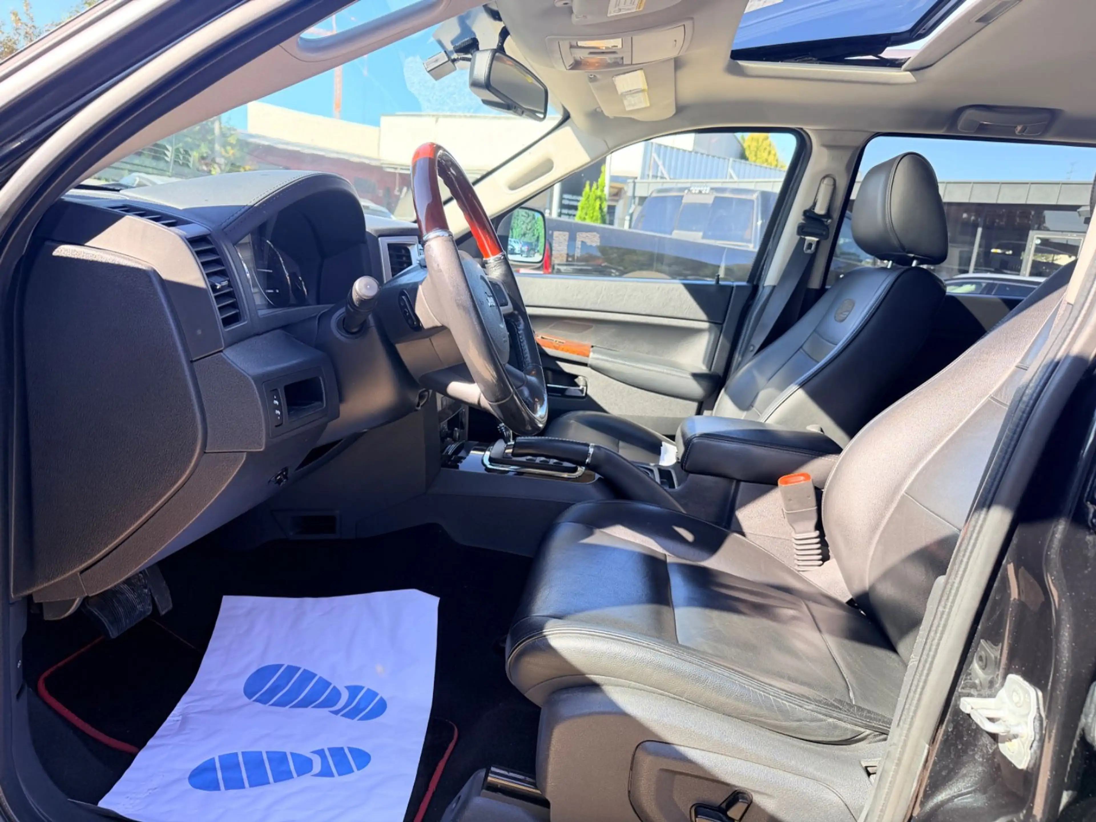 Jeep Grand Cherokee 3.0 CRD Overland TOP*XENON*NAVI* — photo 15