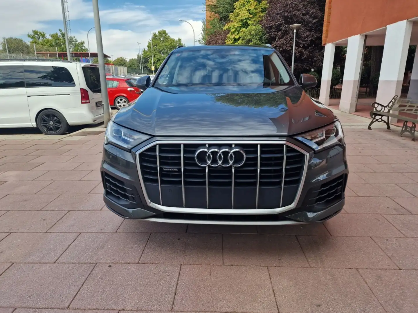 Audi Q7 55 TFSIe quattro tiptronic Zilver - 2