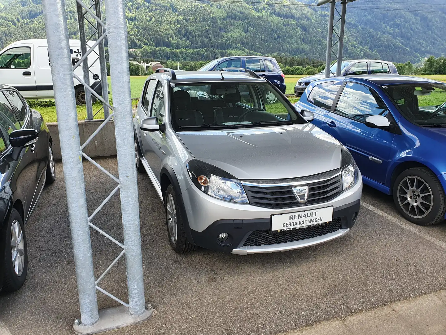 Dacia Sandero Stepway 1,6 MPI - 1