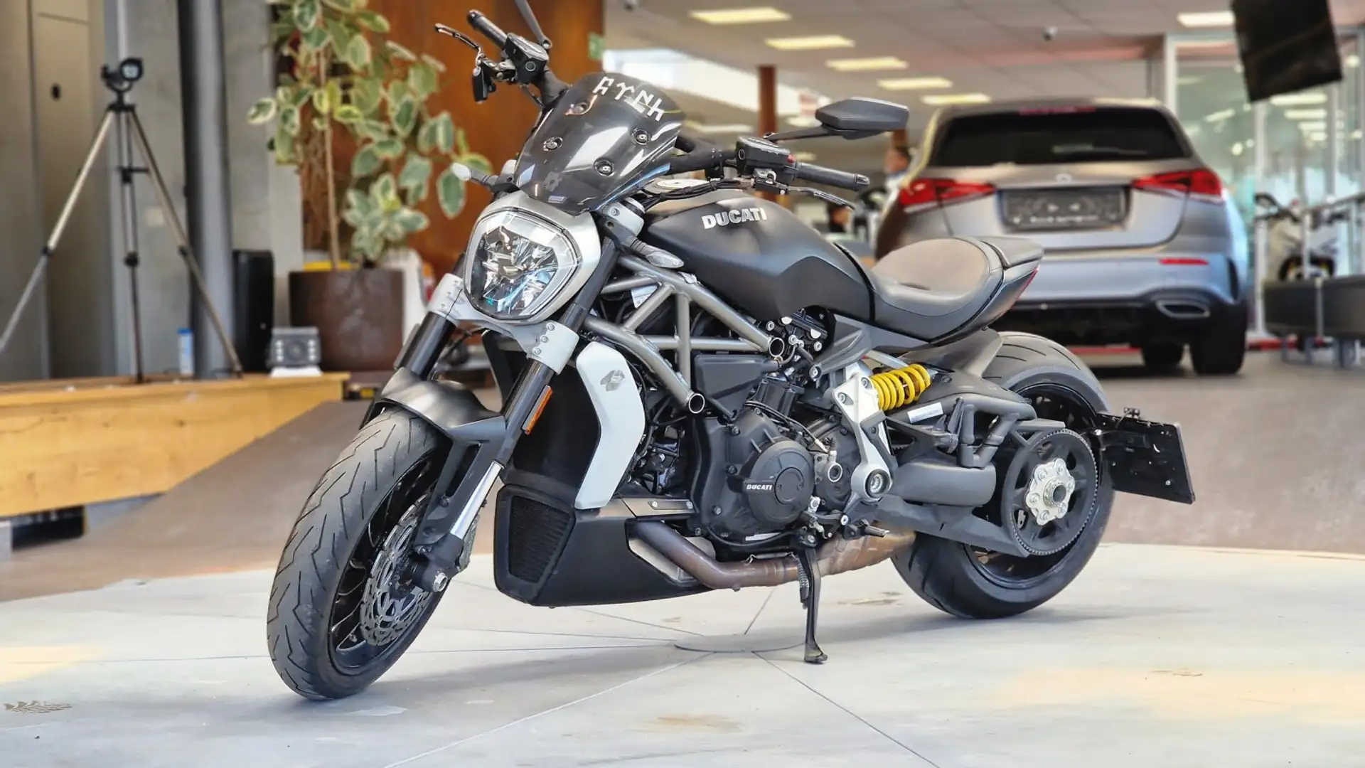 Ducati XDiavel *Tempomat*Xenon*Digital-Tacho* Negro - 1