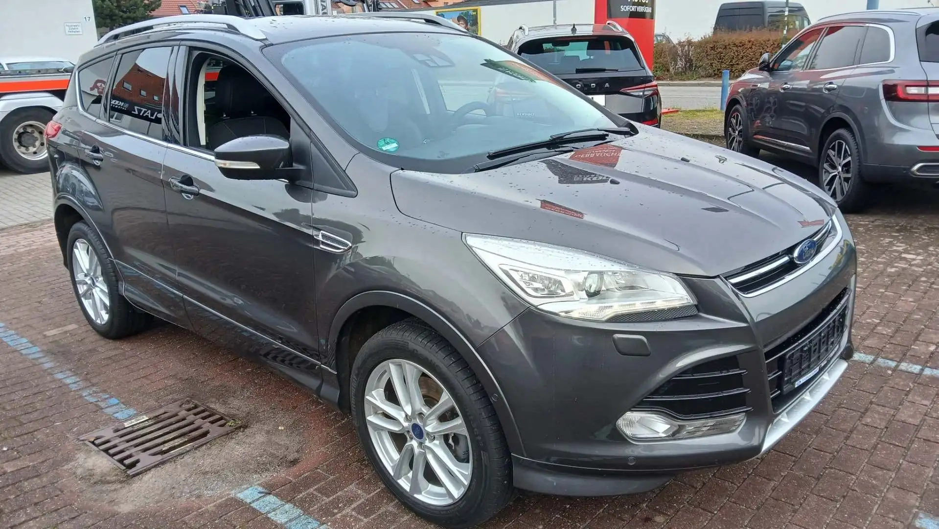 Ford Kuga Individual/1. Hand/Scheckheft/Bi-Xenon/KeyFree/AHK Grau - 1