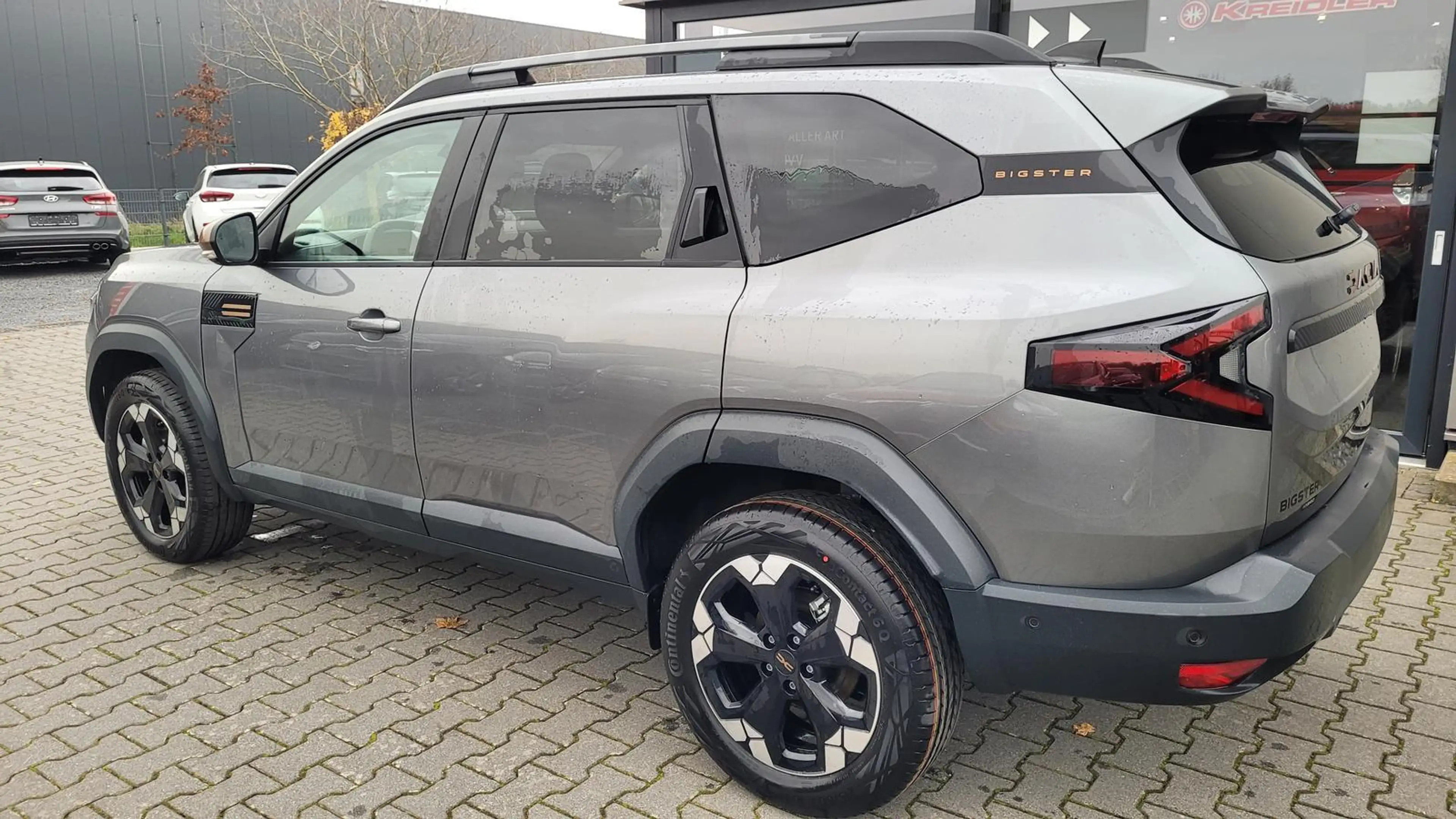 Dacia Bigster Extreme Hybrid 155*LED*NAVI*SHZ*360*PANO 115 kW... — photo 6