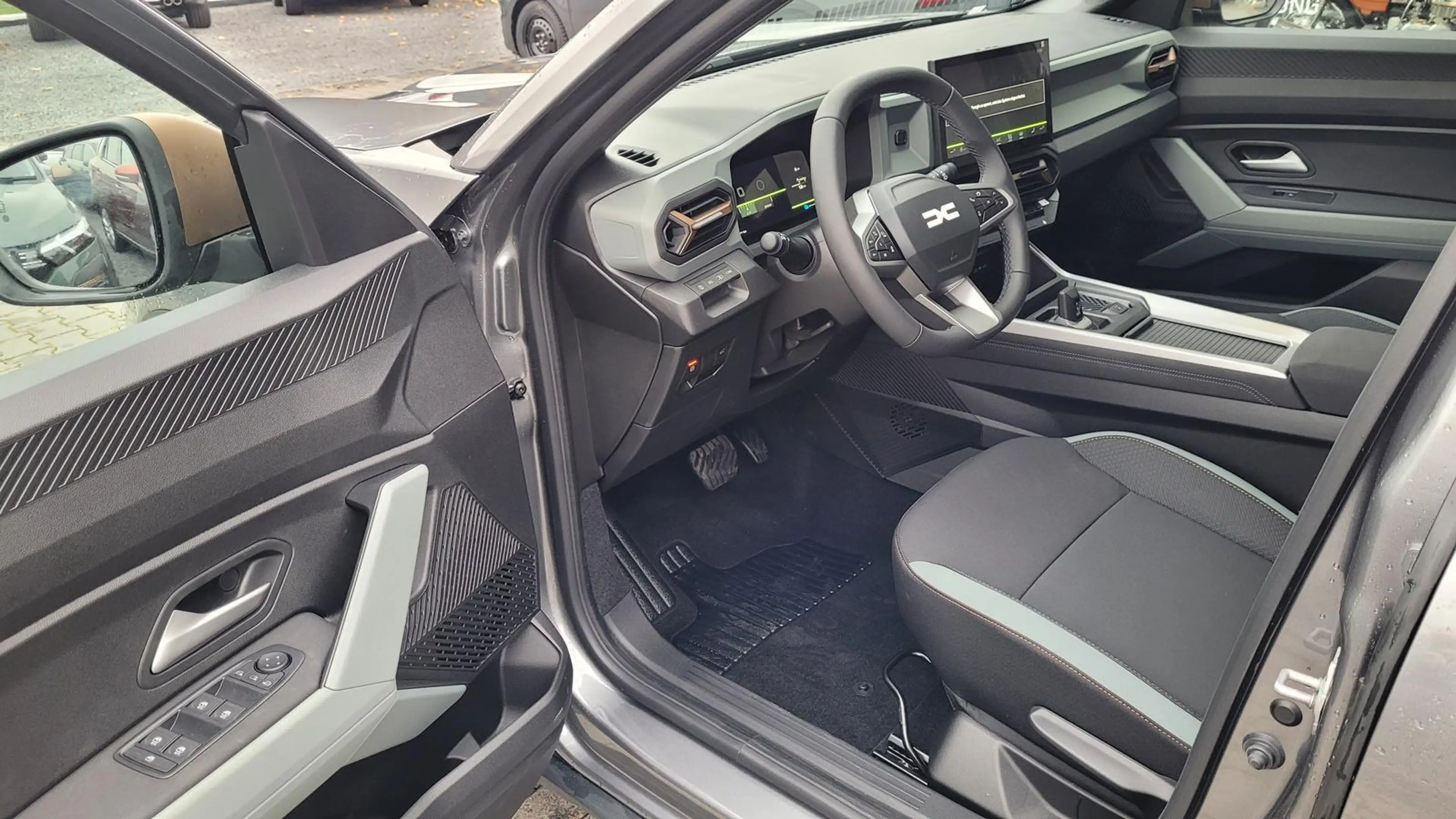 Dacia Bigster Extreme Hybrid 155*LED*NAVI*SHZ*360*PANO 115 kW... — photo 7