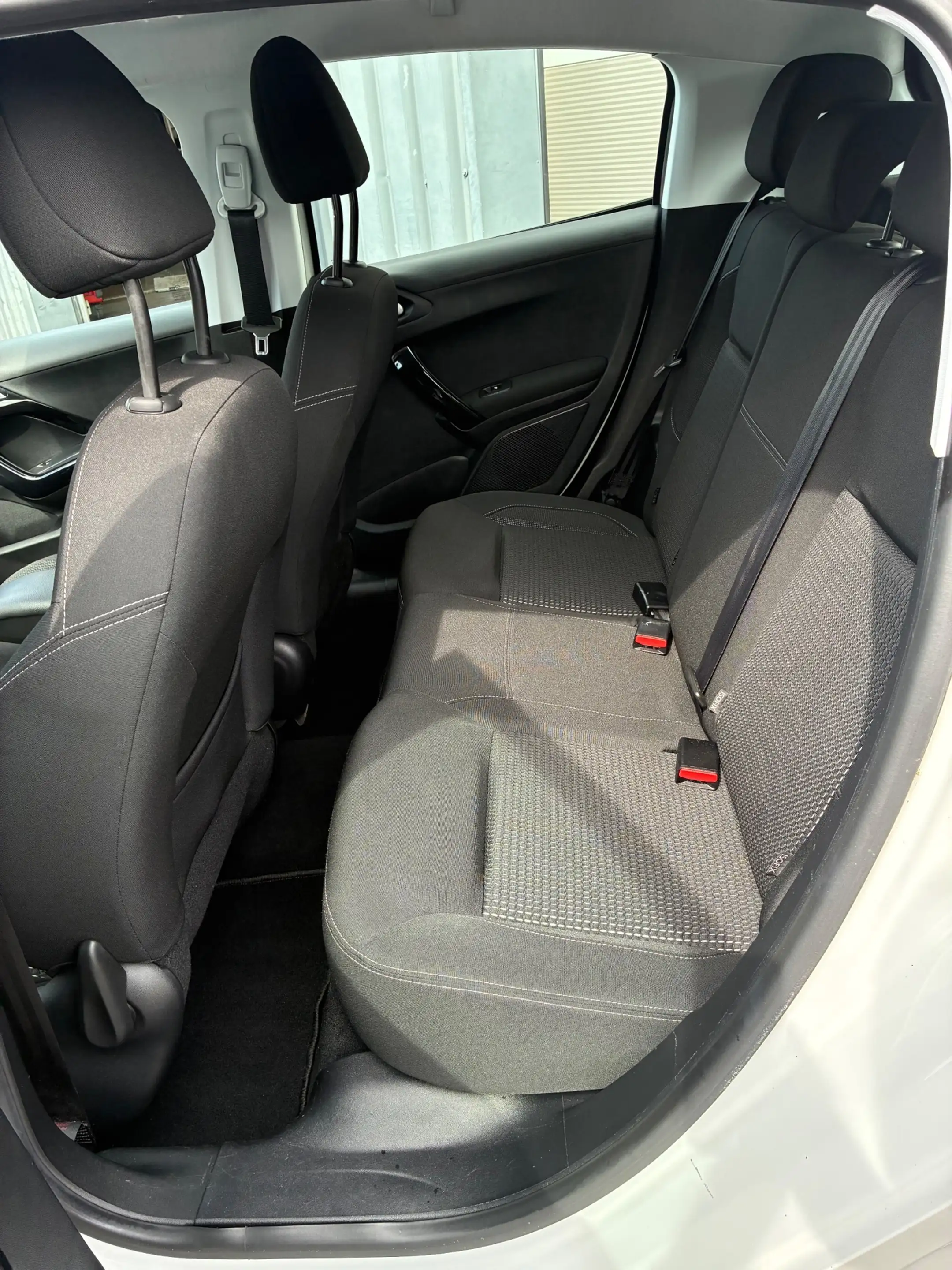 Peugeot 208 1.2 Blue Lease Executive Climate control, Navigati — photo 11