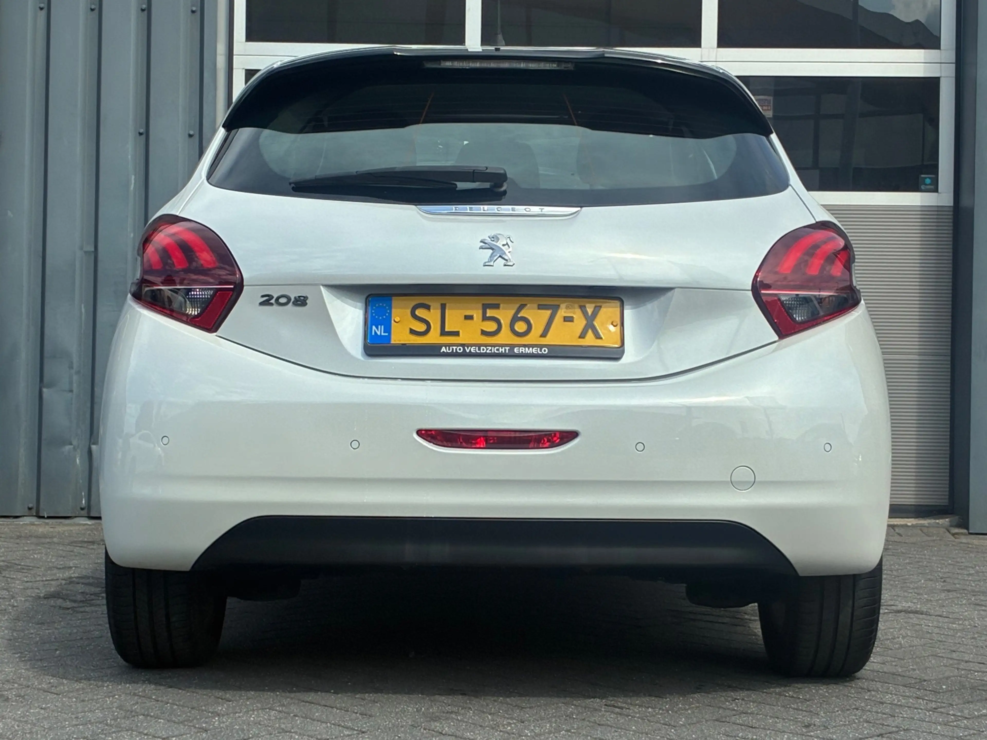 Peugeot 208 1.2 Blue Lease Executive Climate control, Navigati — photo 6