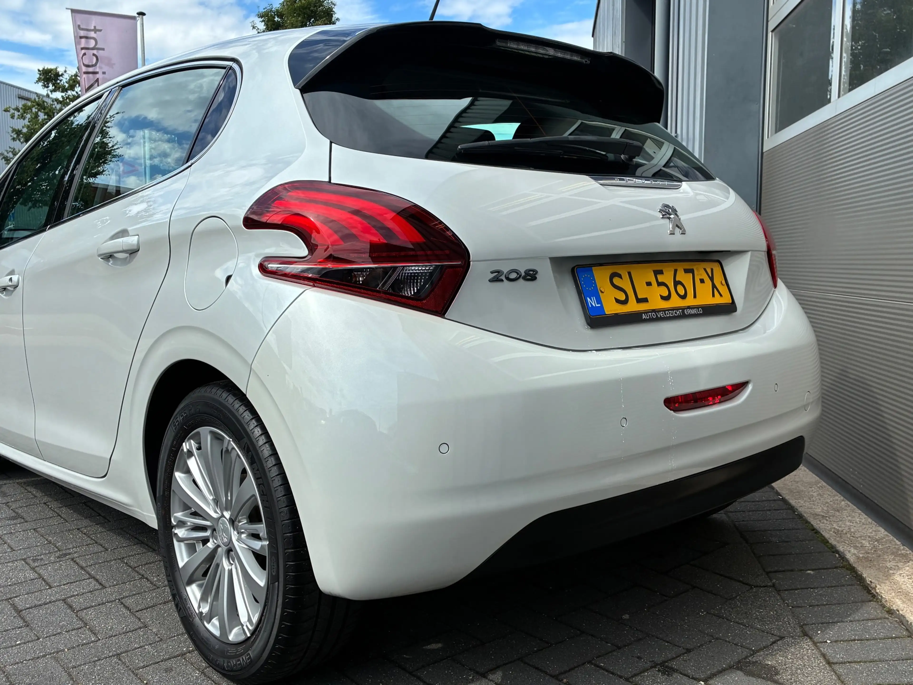 Peugeot 208 1.2 Blue Lease Executive Climate control, Navigati — photo 7