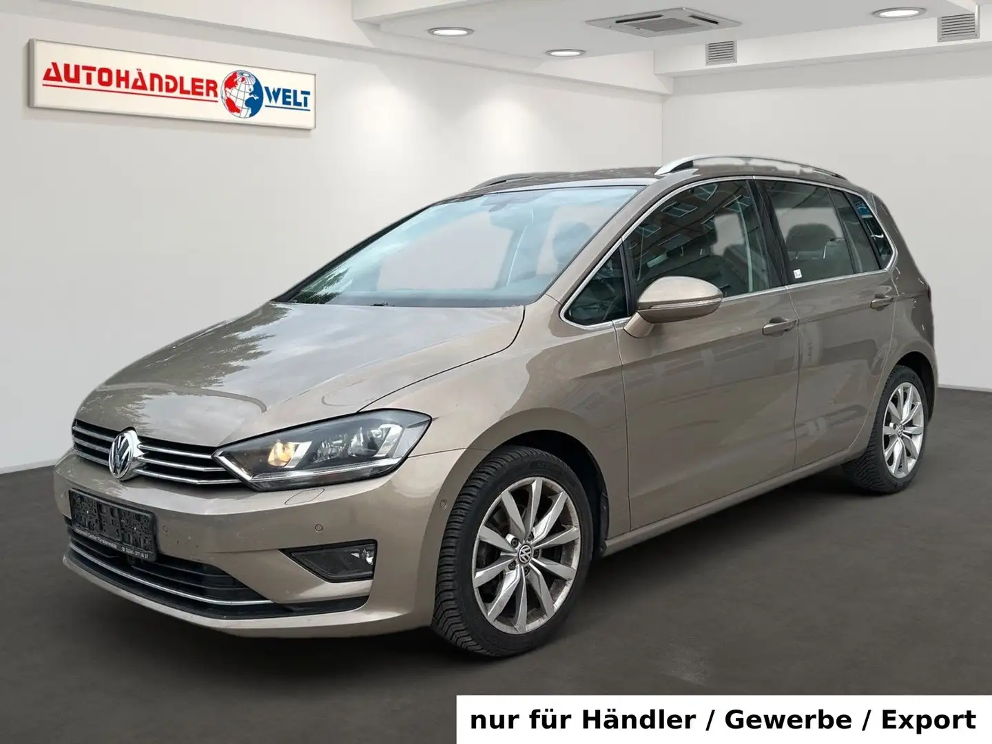 Volkswagen Golf Sportsvan Golf VII Sportsvan 1.4 TSI Automatik AAC Xenon S Бежевый  - 1