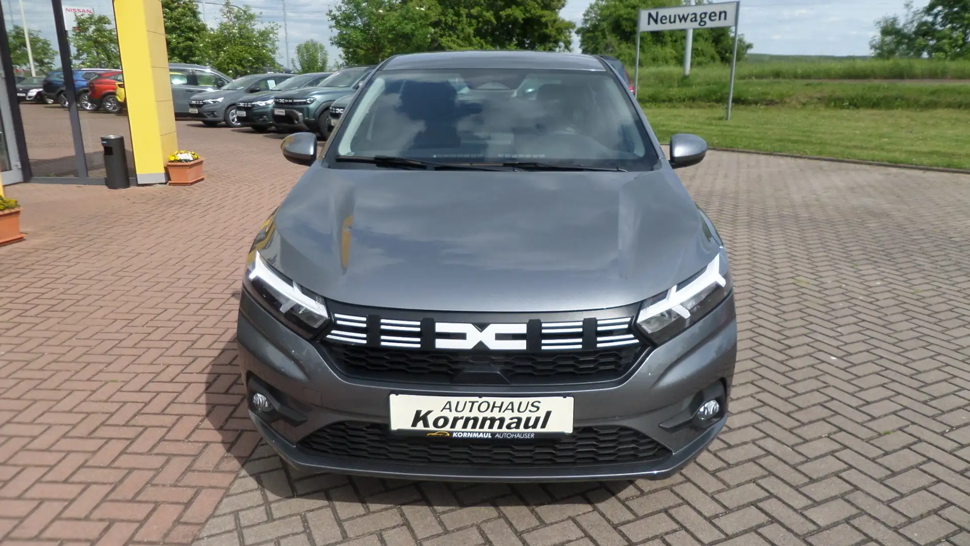 Dacia Sandero III Expression TCe 90 PS mit Navi Tempomat, Multim Grijs - 2
