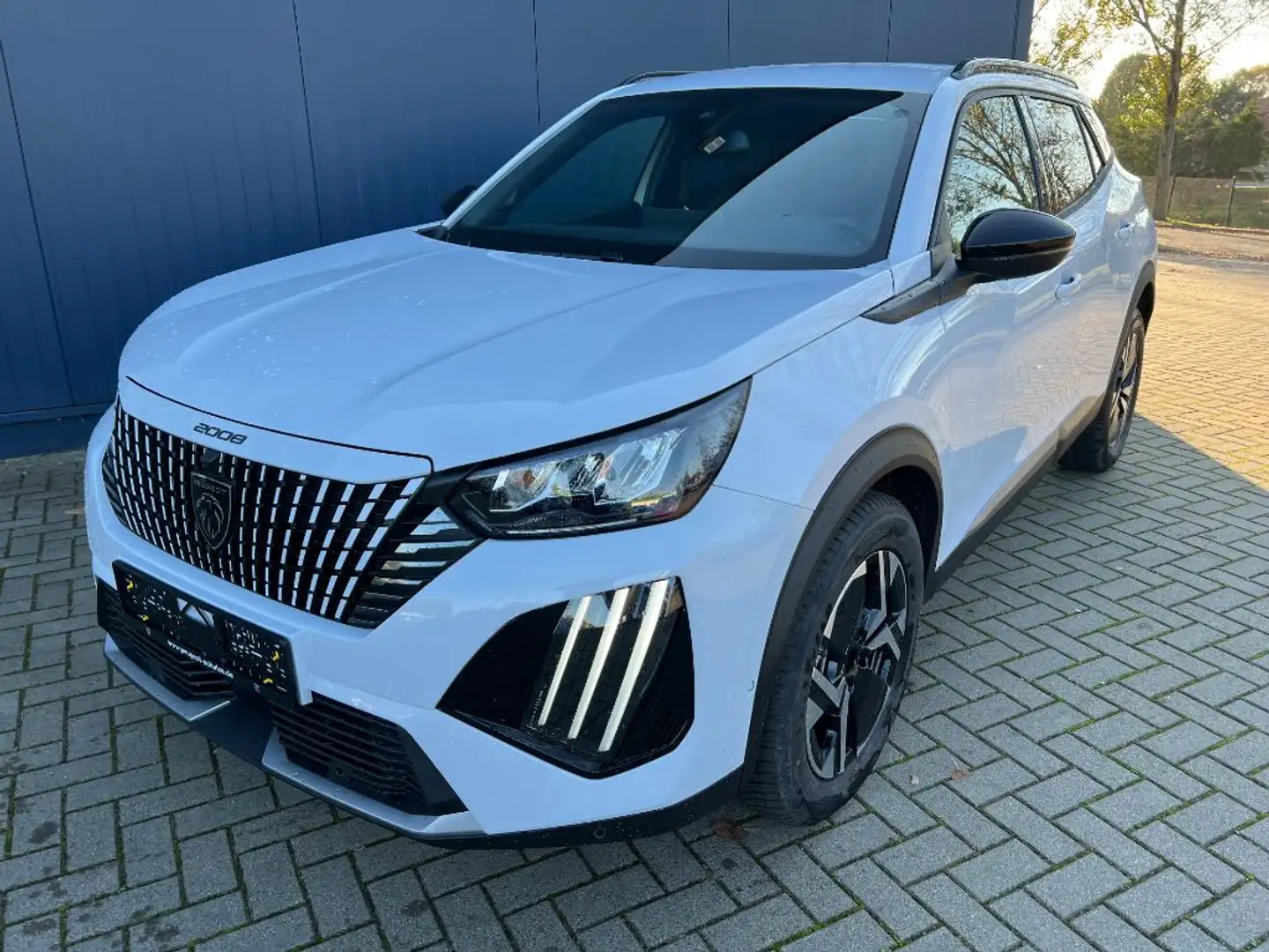 Peugeot 2008 PureTech 100 Allure (U) Weiß - 1