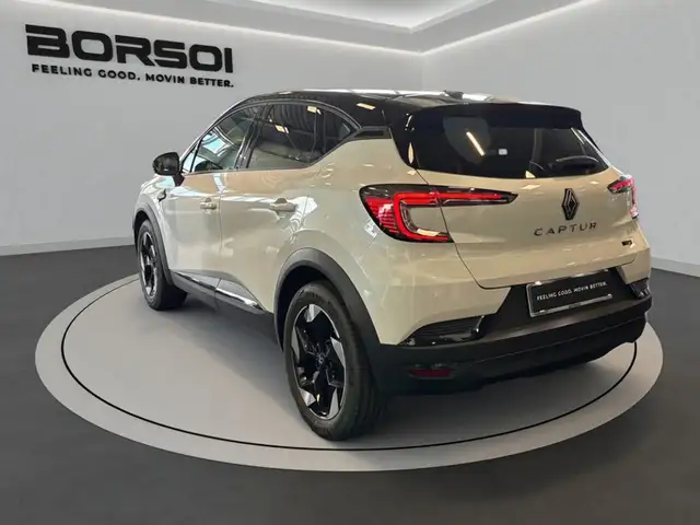 Renault Captur view 2