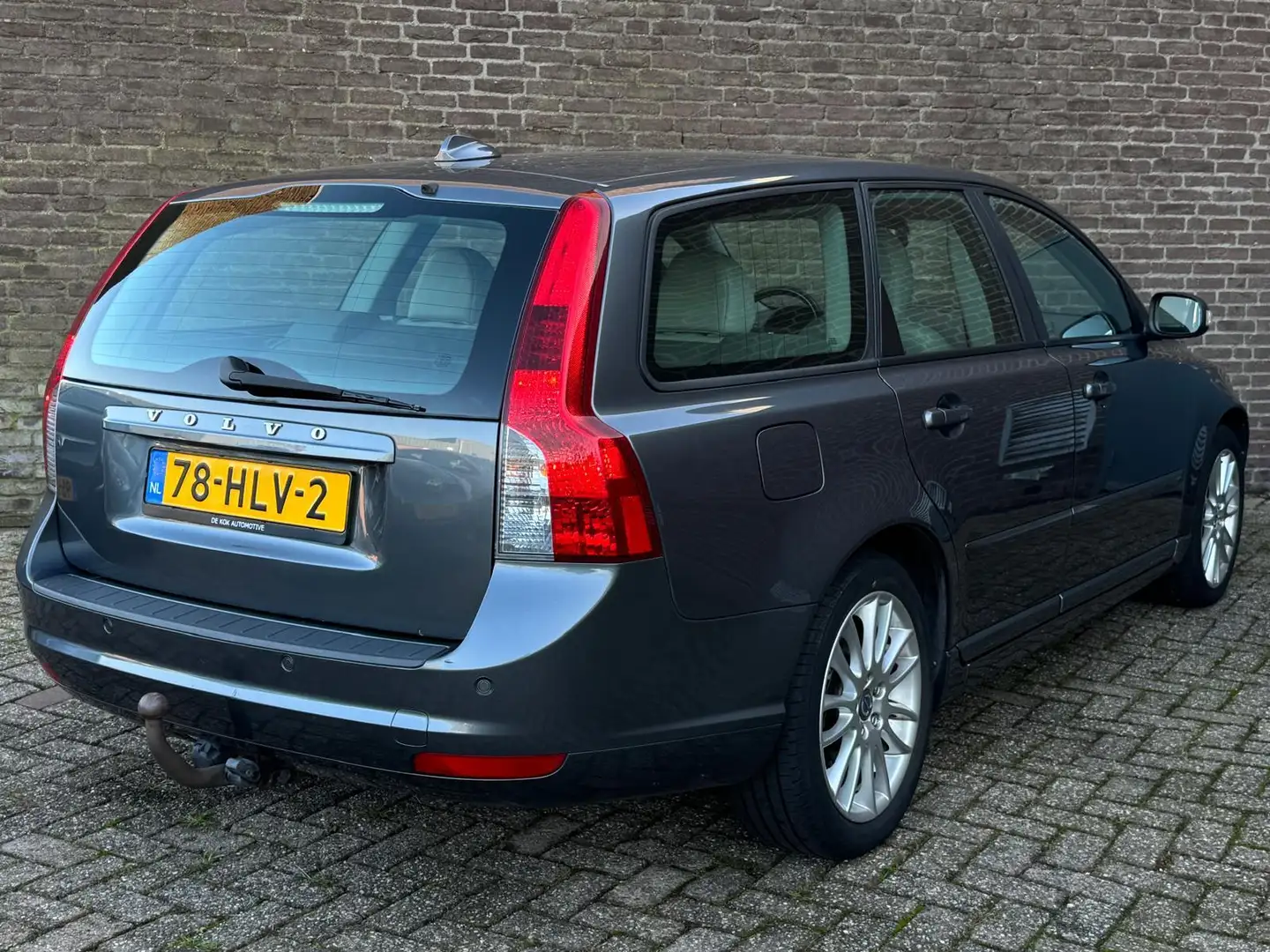 Volvo V50 1.8 Edition II Clima Leder Xenon Cruise-Contr.Park Grijs - 2