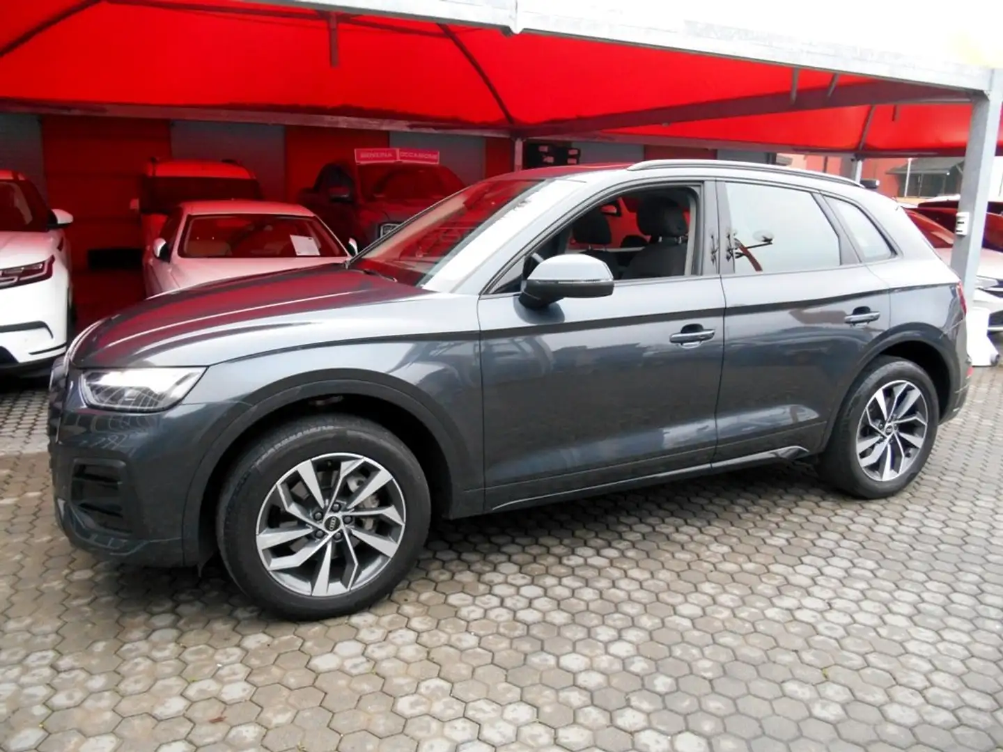 Audi Q5 40 2.0 tdi IBRIDA 4x4+TETTO APR. con iva 22% - 2