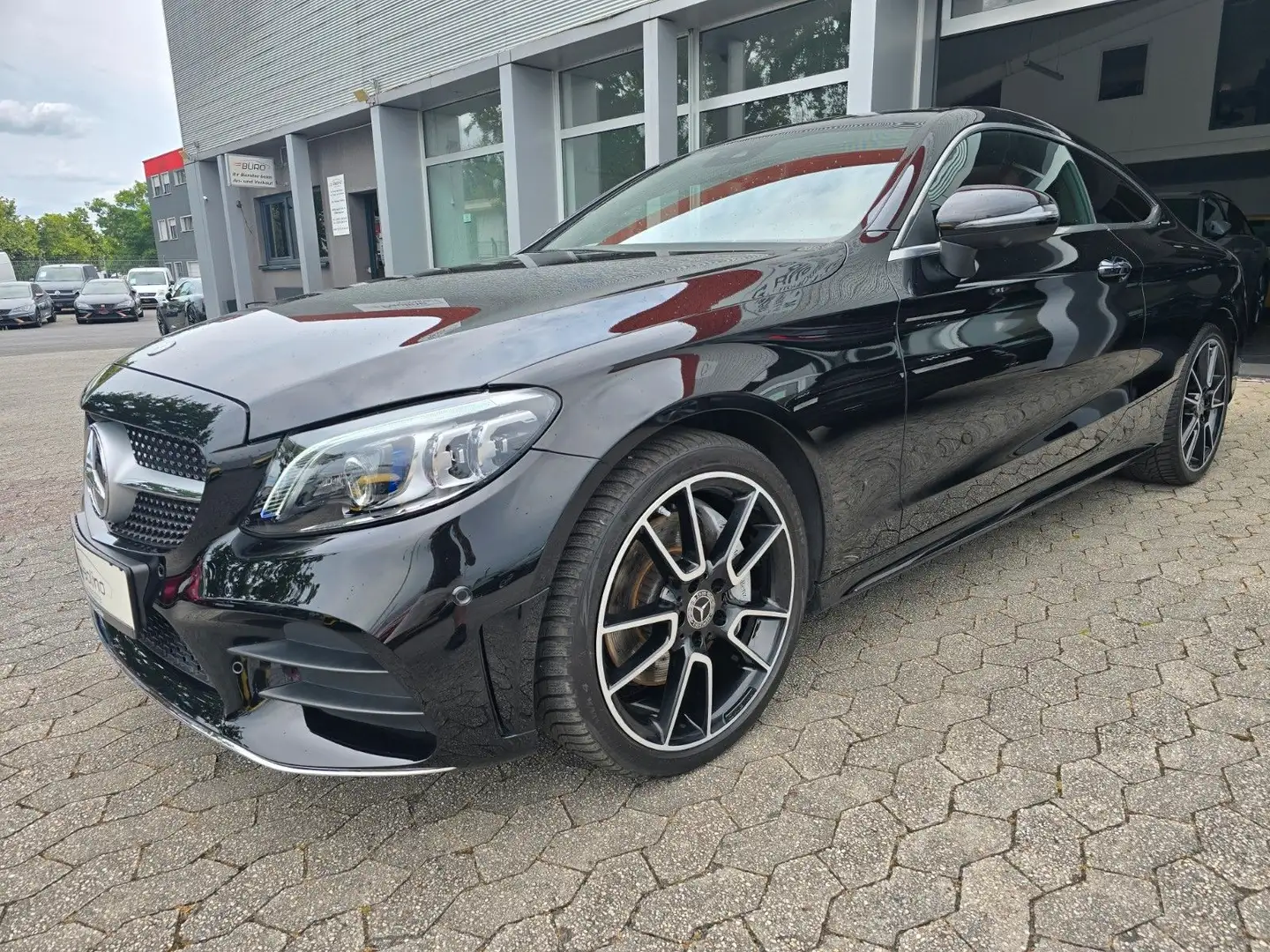 Mercedes-Benz C 300 4Matic Coupe *DESIGNO*BURMESTER*PANO*AMG* Schwarz - 1