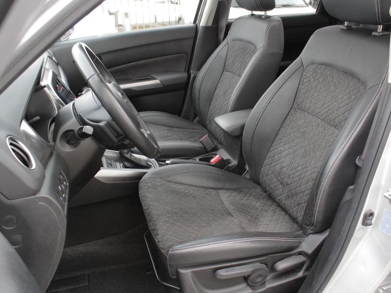 Suzuki Vitara 1.4 Boosterjet Style Smart Hybrid Automaat |  Navi — photo 5