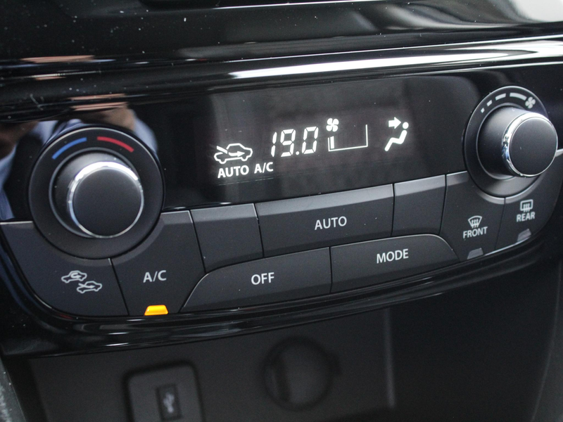 Suzuki Vitara 1.4 Boosterjet Style Smart Hybrid Automaat |  Navi — photo 13