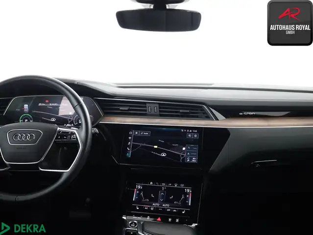 Audi E-Tron view 8