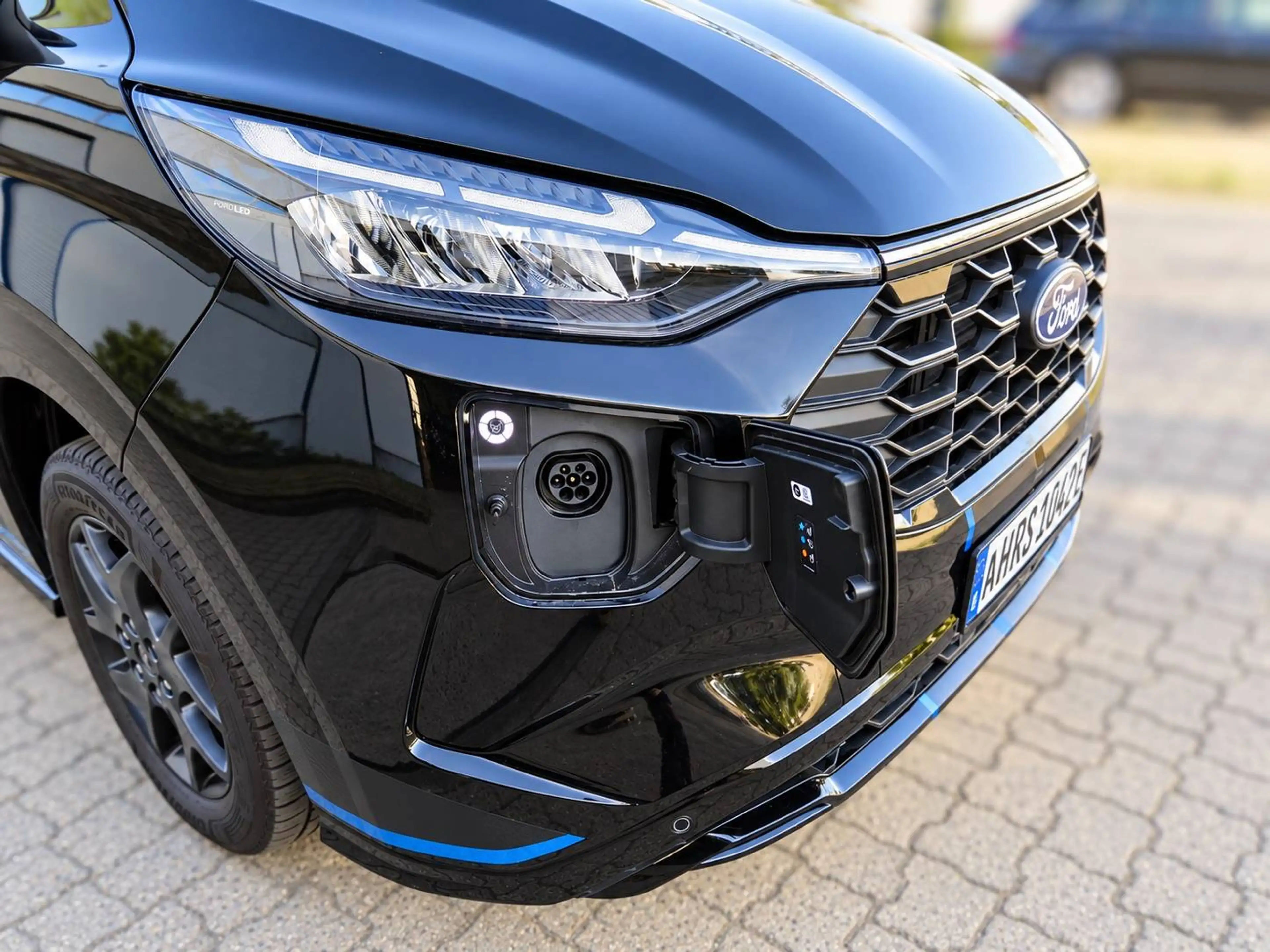 Ford Tourneo Custom Plug-in Hybrid 340 L1 Tourneo Sport FWD — photo 10