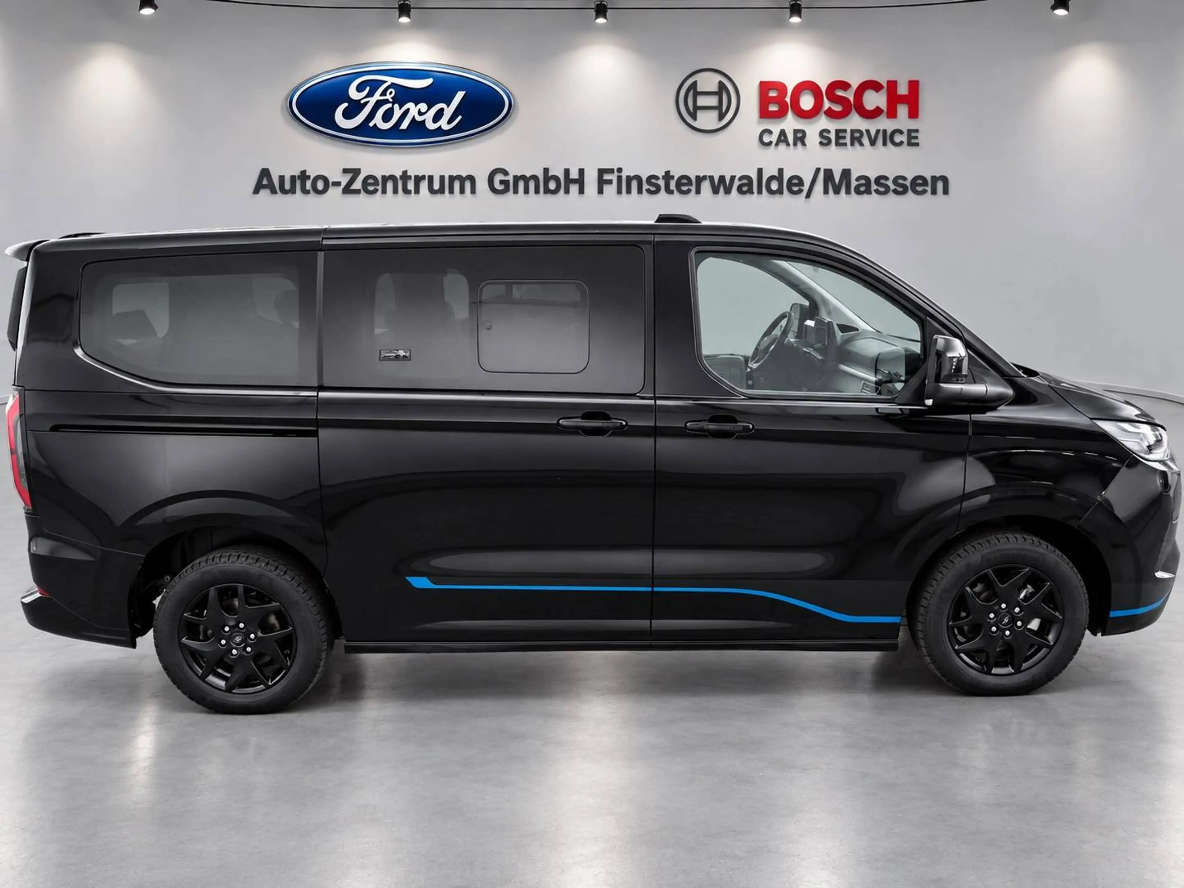 Ford Tourneo Custom Plug-in Hybrid 340 L1 Tourneo Sport FWD — photo 8