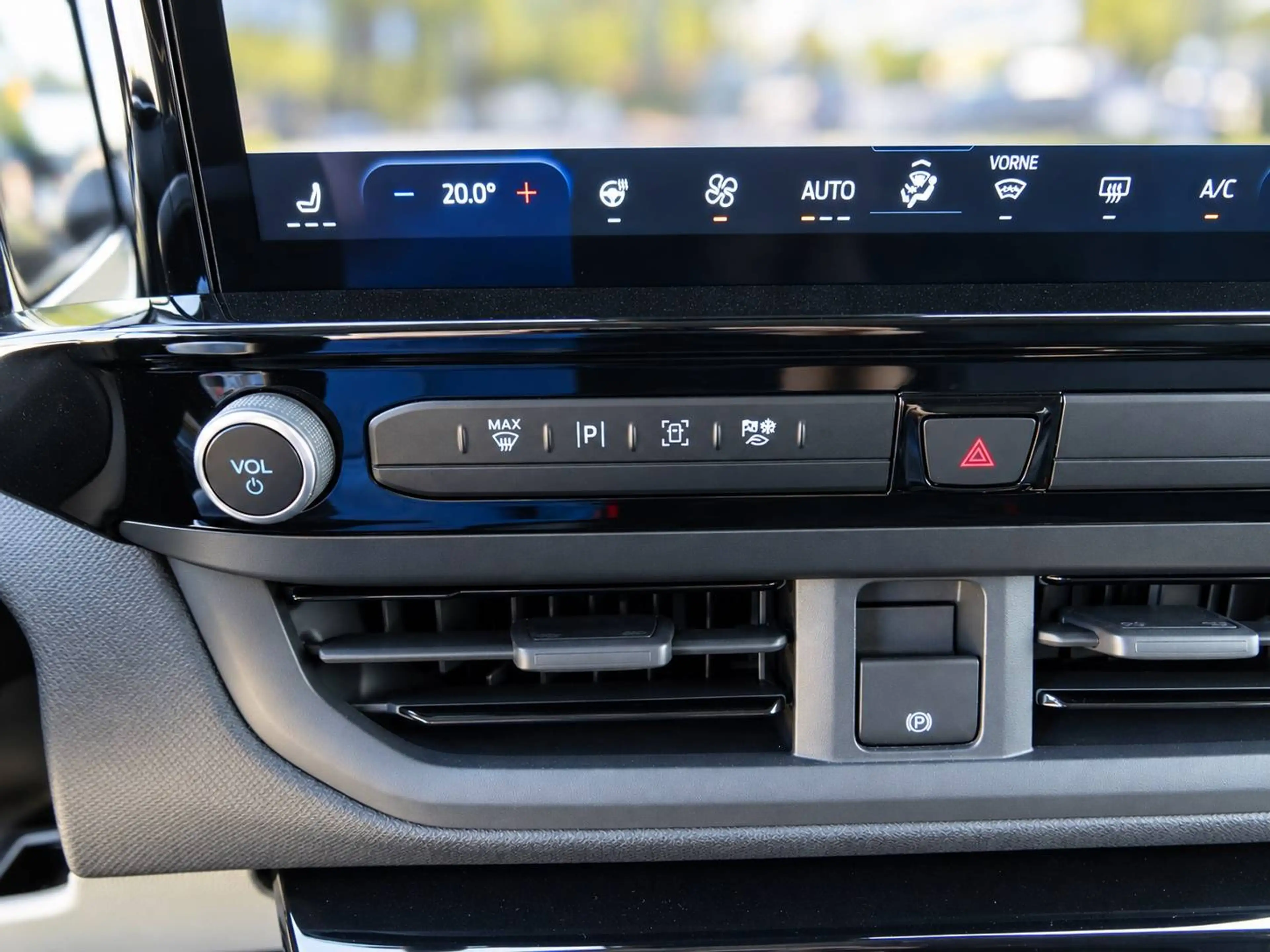 Ford Tourneo Custom Plug-in Hybrid 340 L1 Tourneo Sport FWD — photo 20