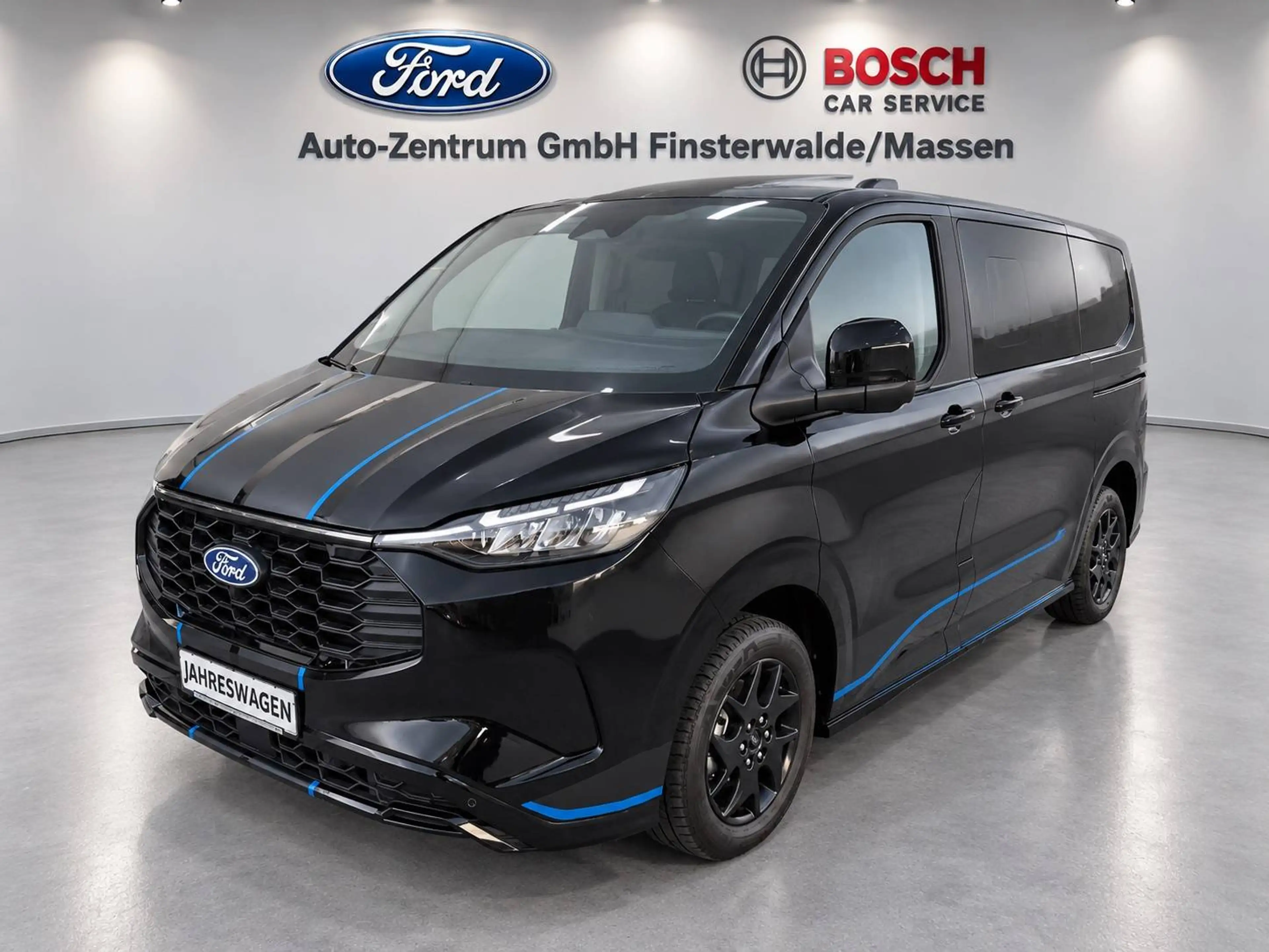 Ford Tourneo Custom Plug-in Hybrid 340 L1 Tourneo Sport FWD — photo 2