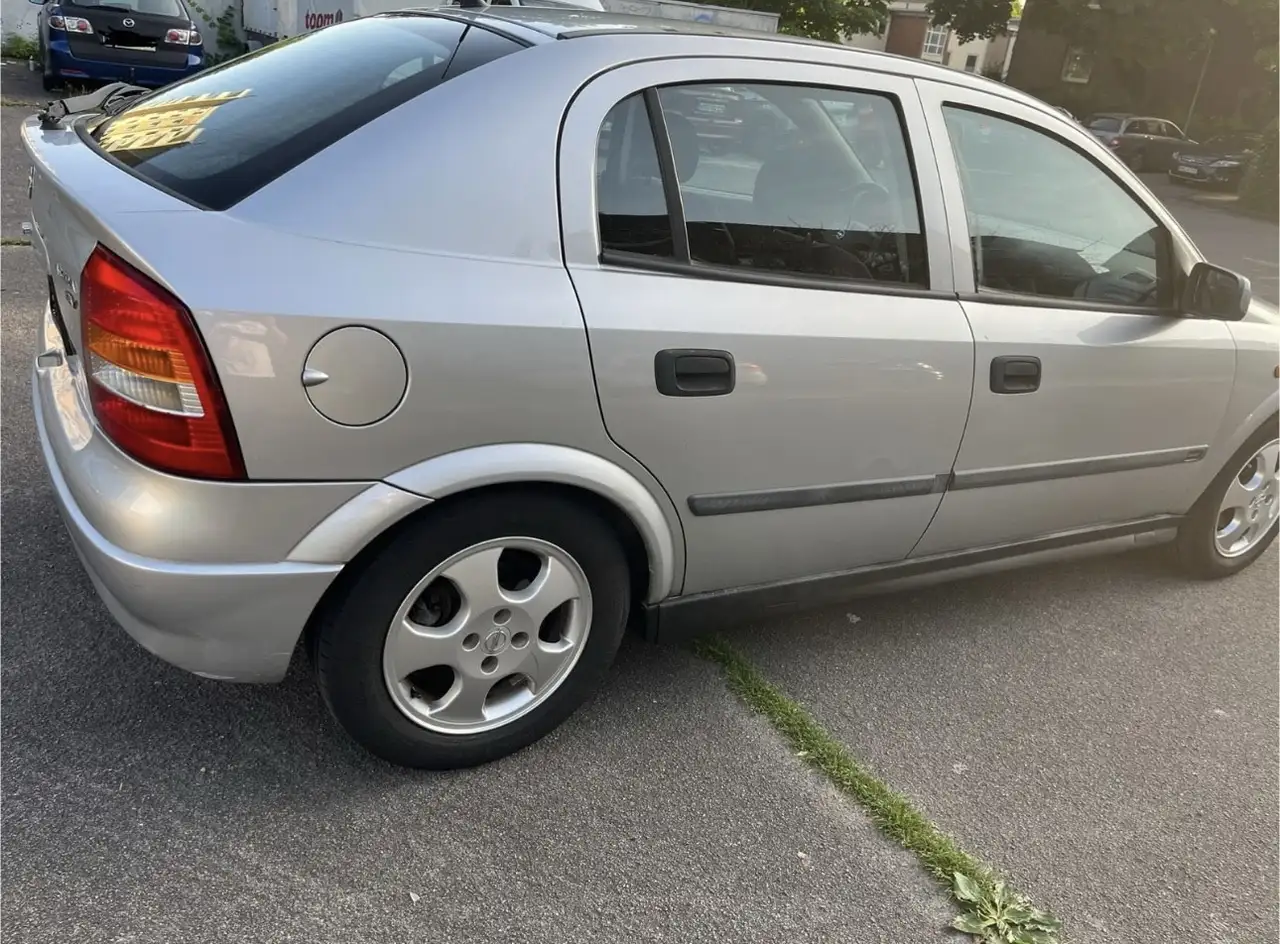 Opel Astra 1.6 Comfort, foto 4