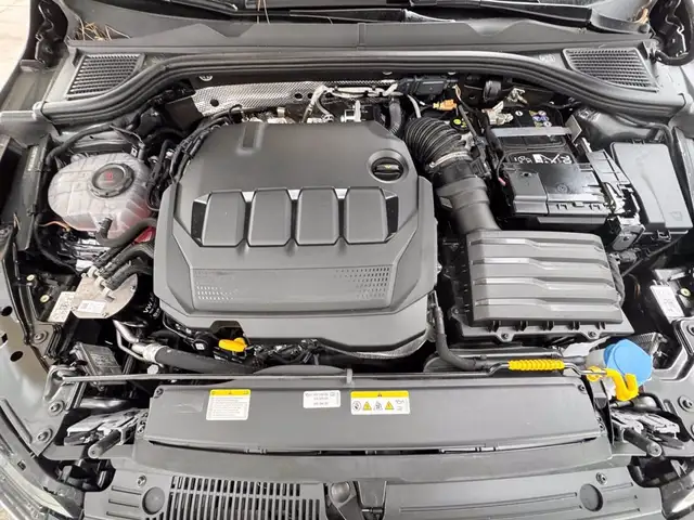 Volkswagen Golf view 13