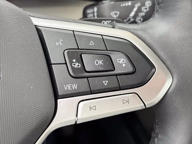 Volkswagen Golf view 22