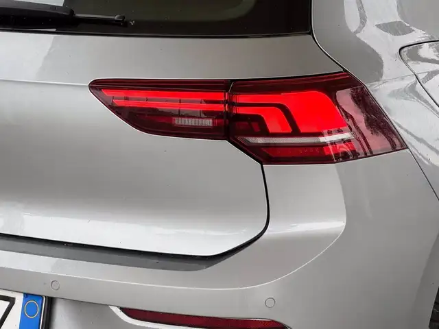 Volkswagen Golf view 17