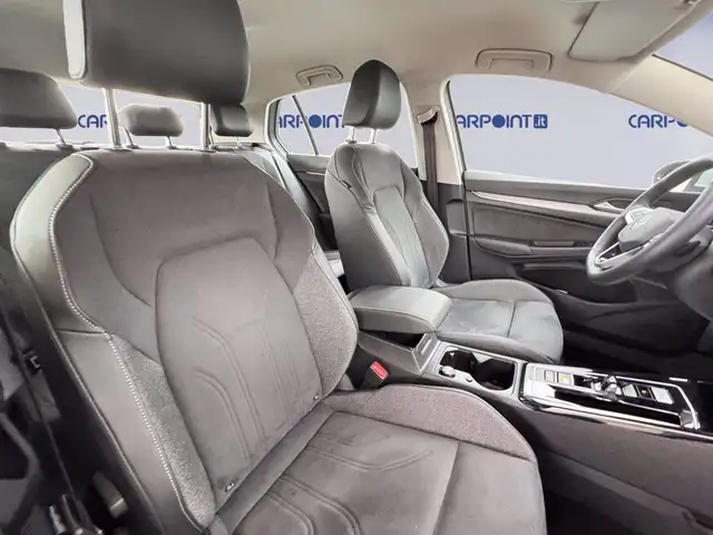 Volkswagen Golf view 8