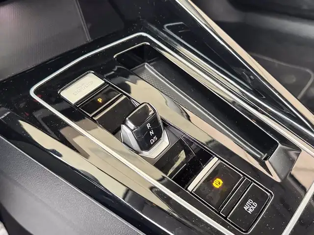Volkswagen Golf view 25