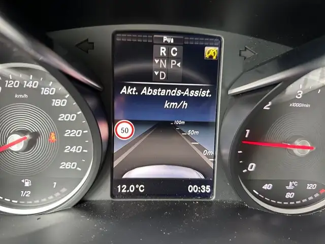 Mercedes-Benz V 300 d 4M lang | Pano | AMG | AHV | Fahrass. usw. Ansicht 24