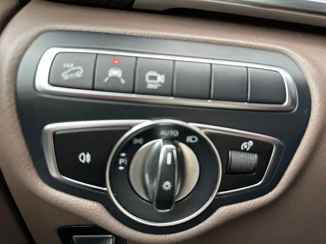 Mercedes-Benz V 300 d 4M lang | Pano | AMG | AHV | Fahrass. usw. Ansicht 23