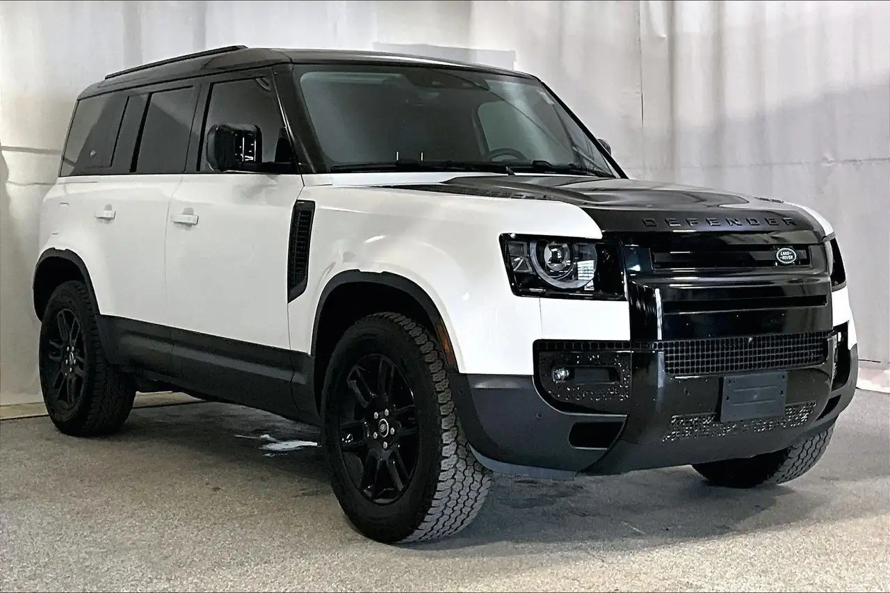 Land Rover Defender photo Land Rover Defender