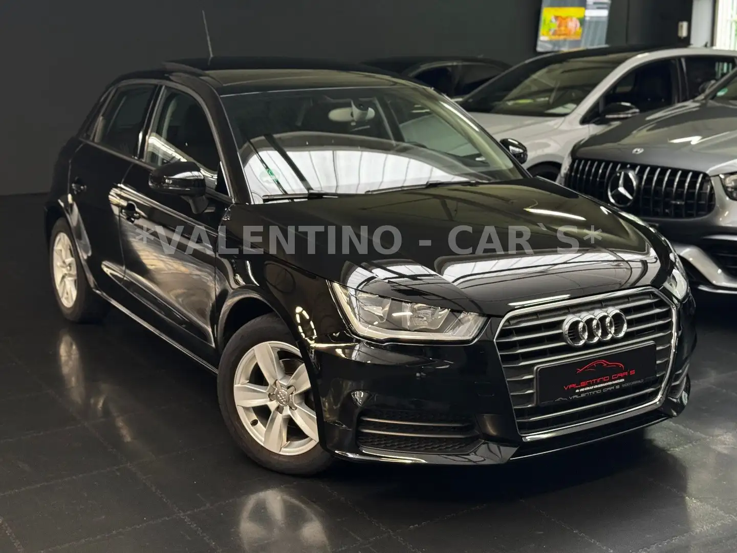 Audi A1 Sportback Ultra S-Tronic/Pano/Navi/Shz/Pdc Noir - 1