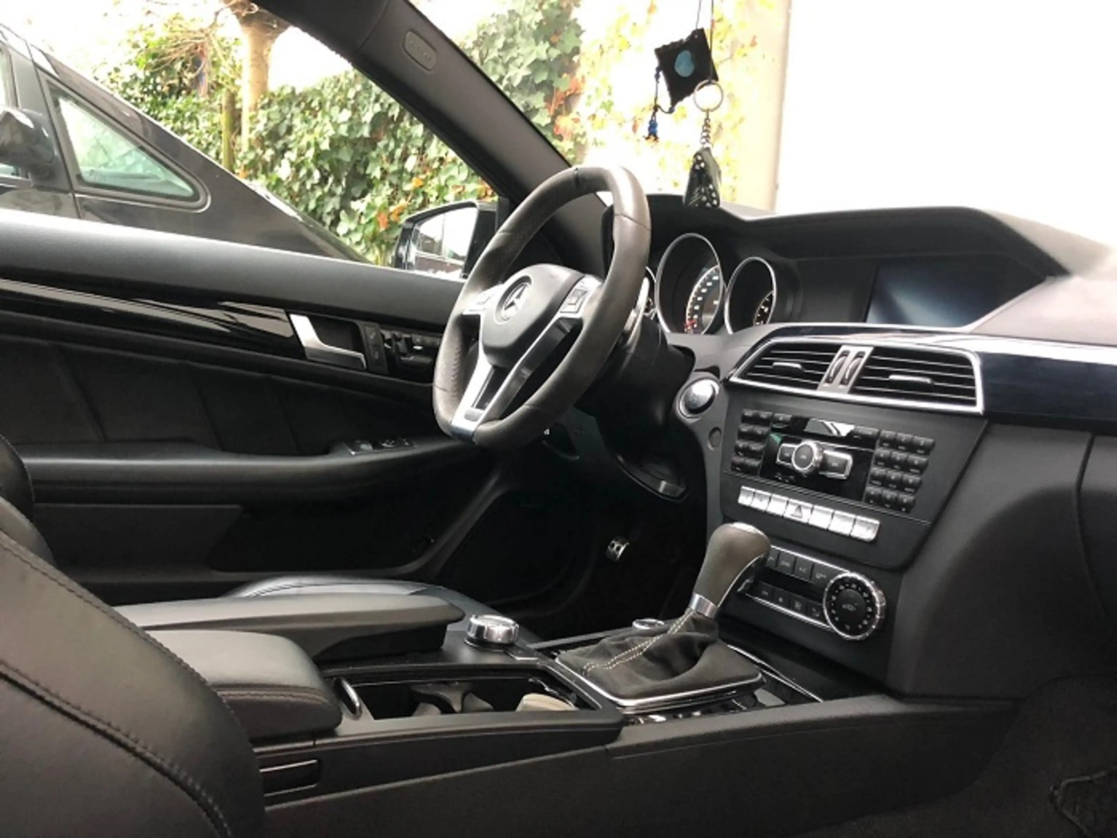 Mercedes-Benz C 63 AMG oupé AMG Edition 507 Speedshift MCT — photo 5
