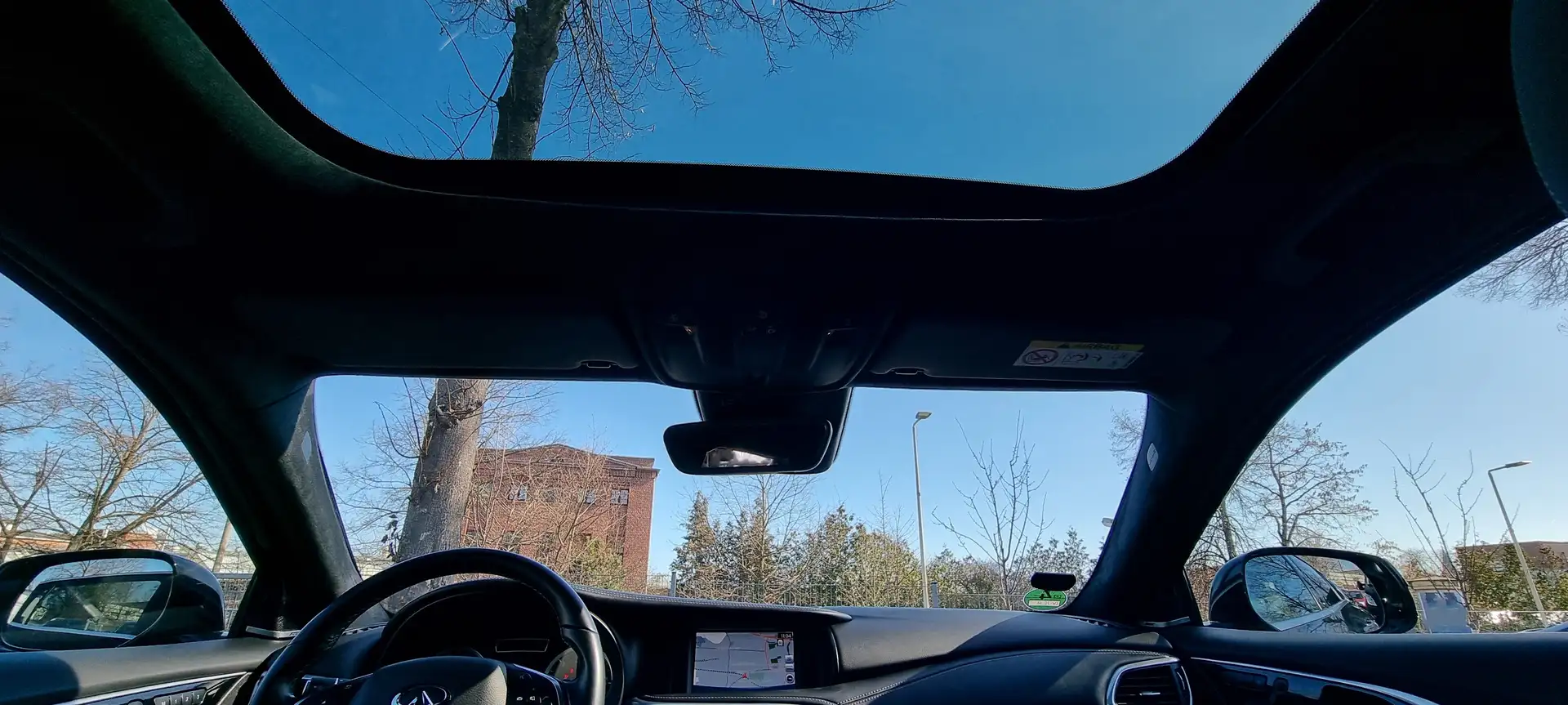 Infiniti QX30 Infiniti QX30 2.2d AWD Premium Tech | 1. Hand |  Top-Wartung Negro - 1