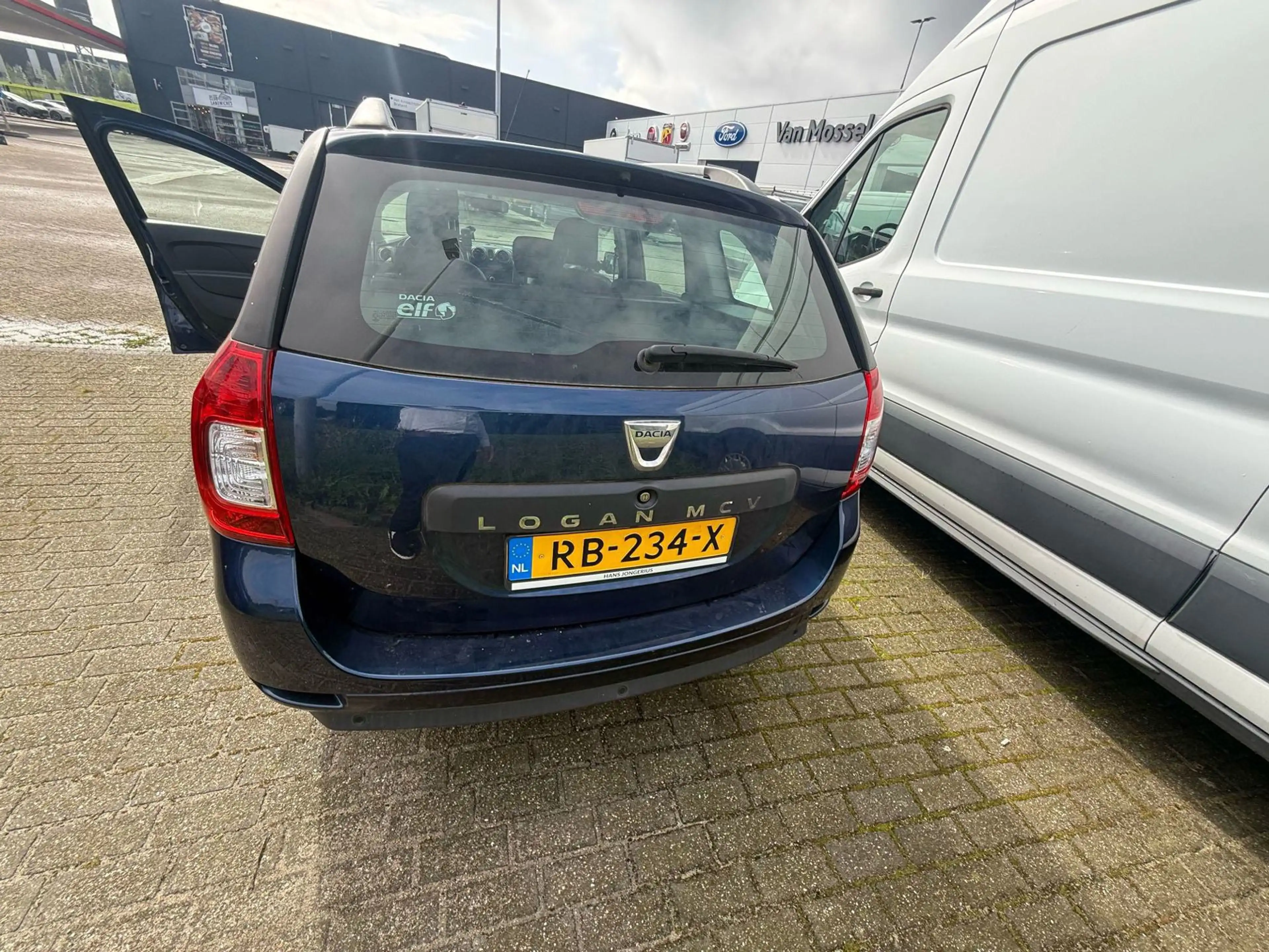 Dacia Logan MCV 0.9 TCe SL Royaal navi automaat org NL — photo 4