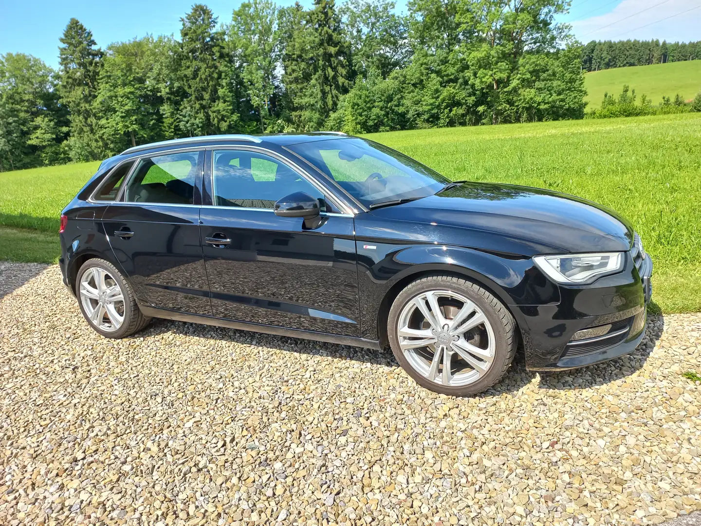 Audi A3 A3 SB Ambition 2,0 TDI DPF Ambition Schwarz - 2