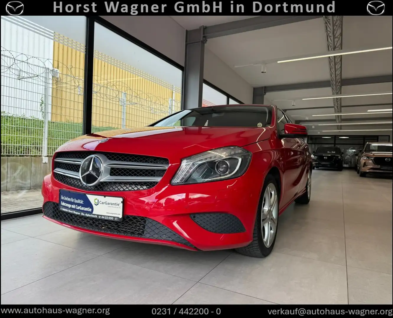 Mercedes-Benz A 180 BlueEfficiency 122 PS Urban *Business-Paket*Xenon* Roşu - 1