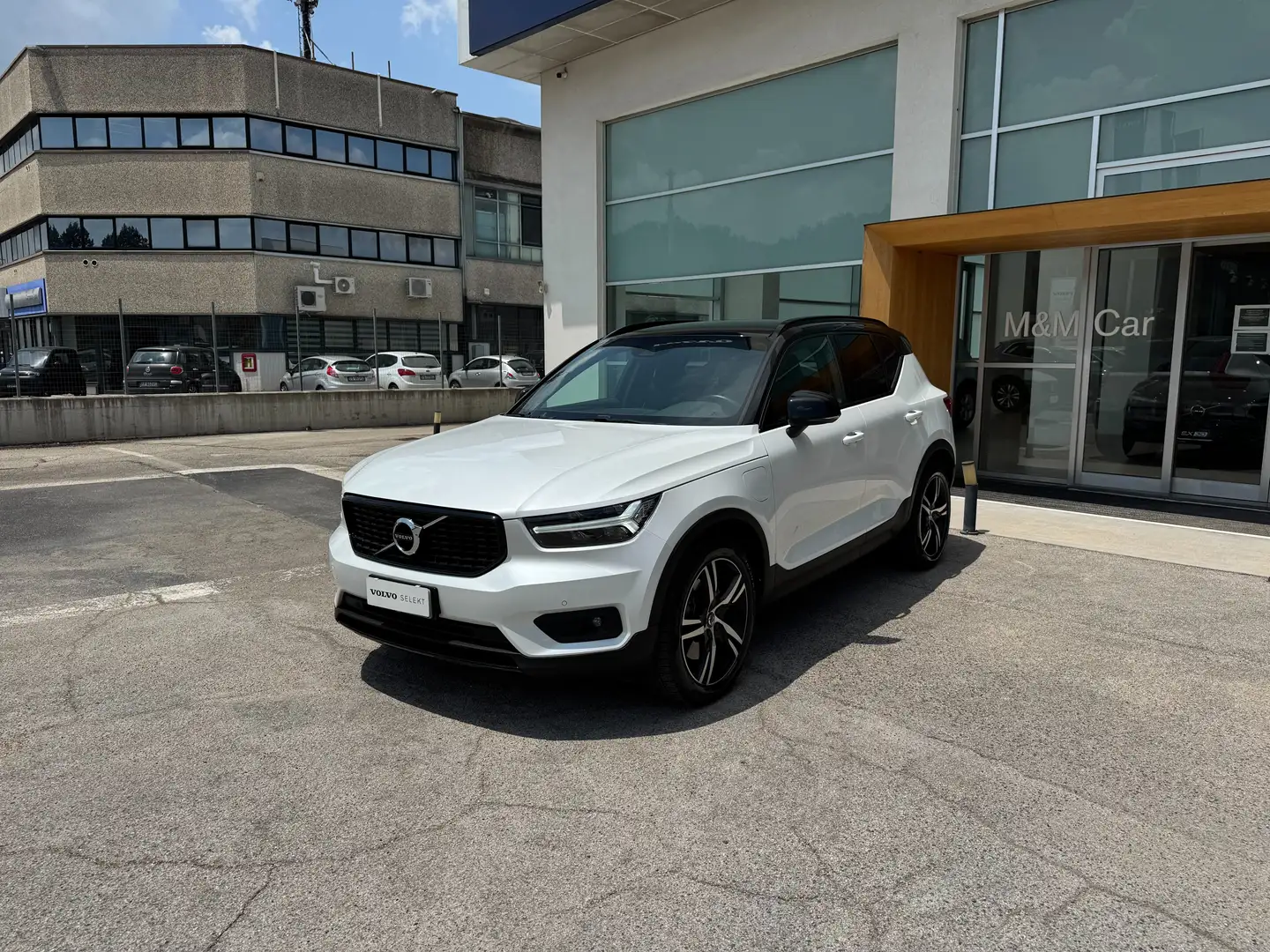 Volvo XC40 XC40 1.5 t4 phev R-design auto my21 Wit - 1