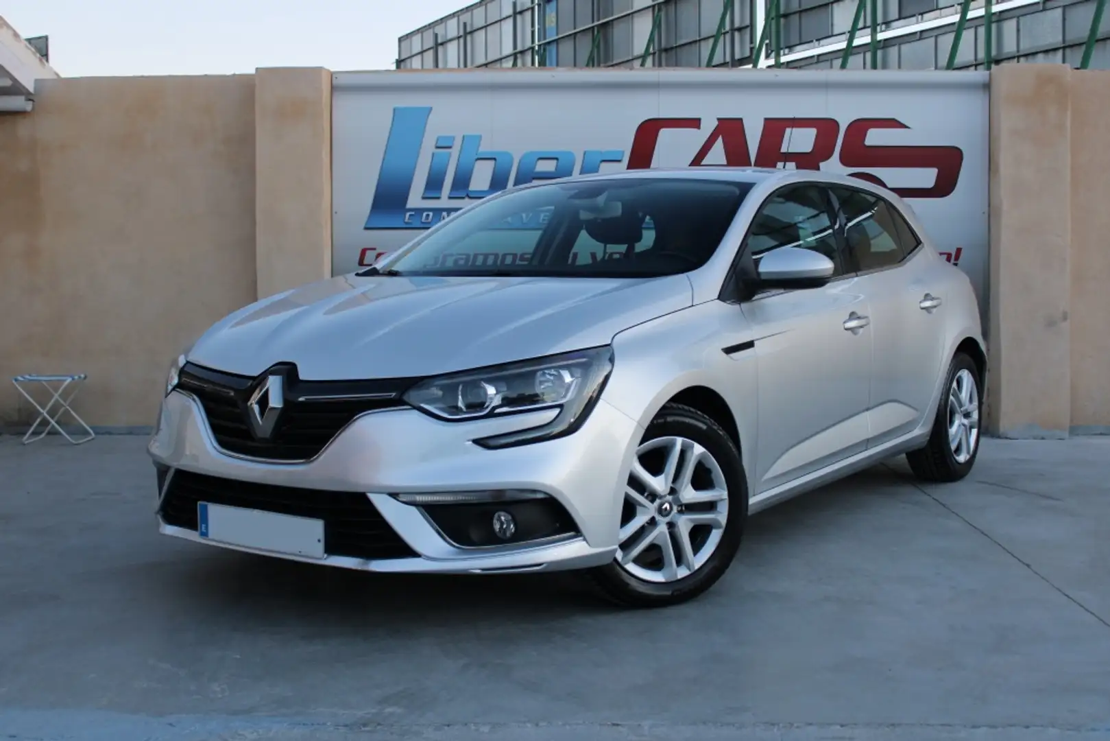 Renault Megane 1.5dCi Energy Business 81kW Silber - 2