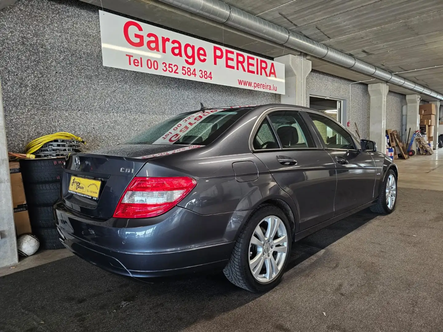 Mercedes-Benz C 200 CDI AVANTGARDE 1 HAND Gris - 2