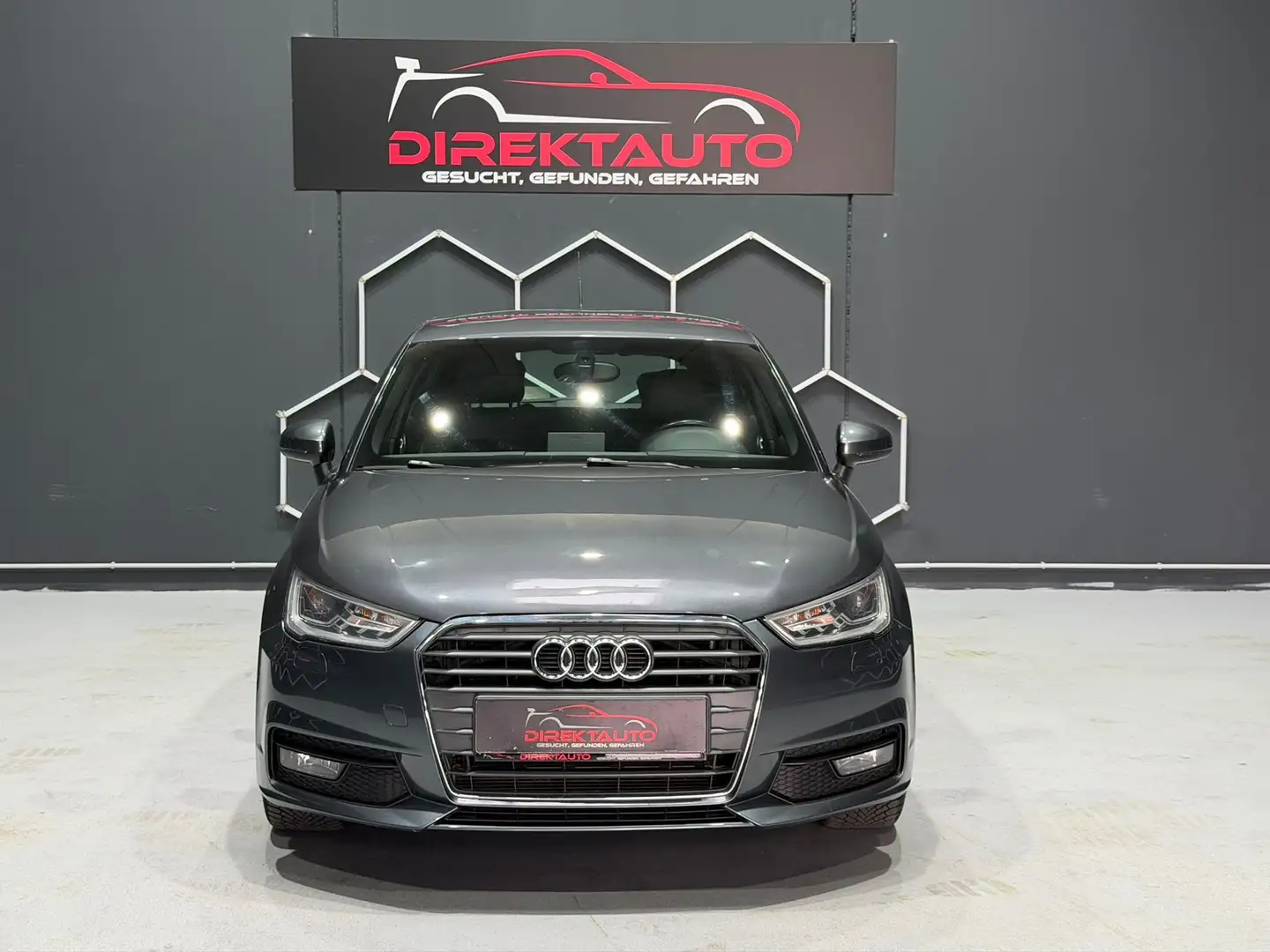 Audi A1 sport Sline Grau - 2