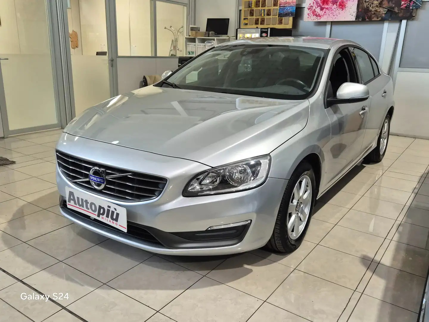 Volvo S60 S60 II 2014 2.0 d3 Business geartronic Argento - 1