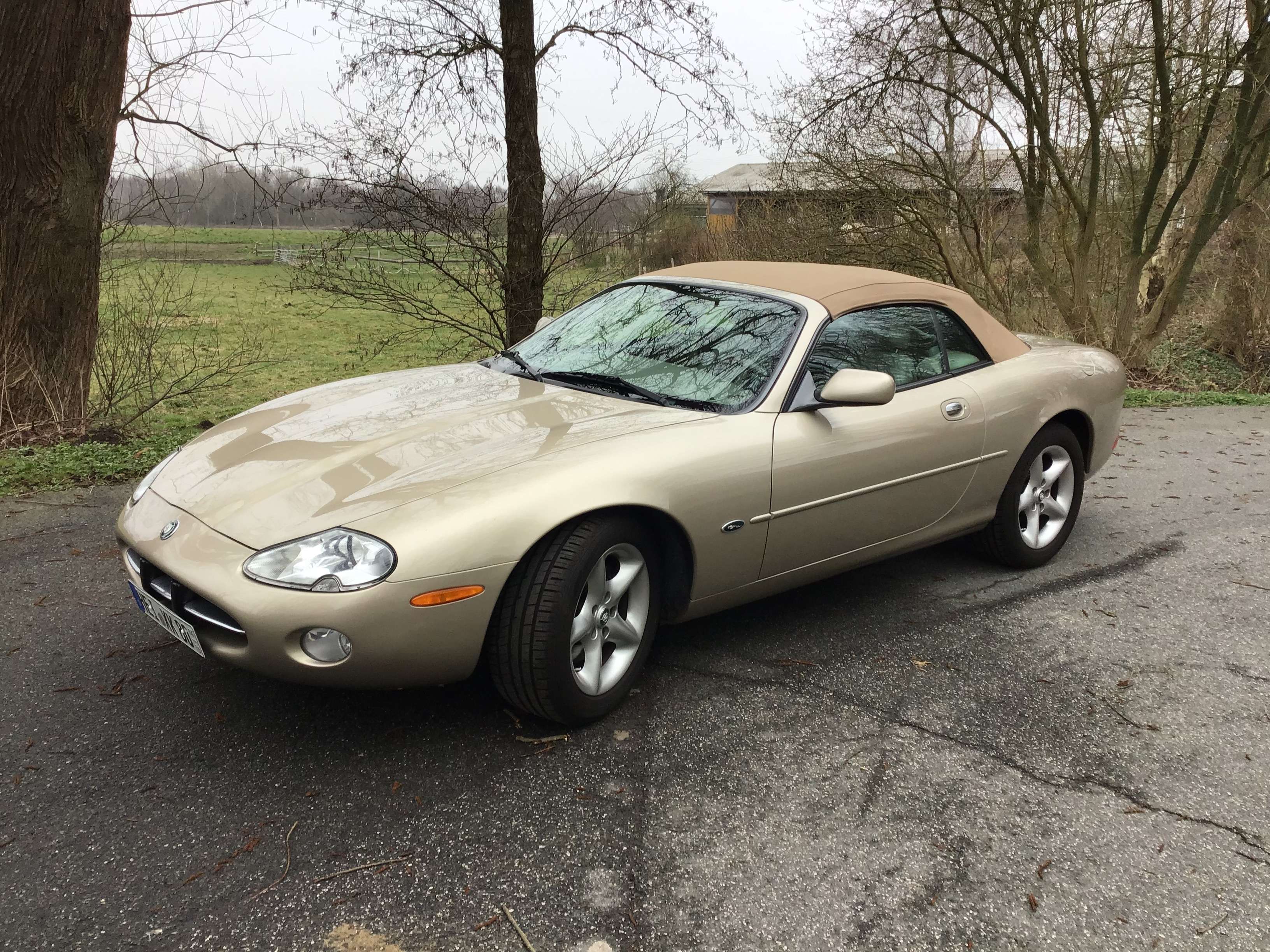 Second hand Jaguar Xk8 4.0
