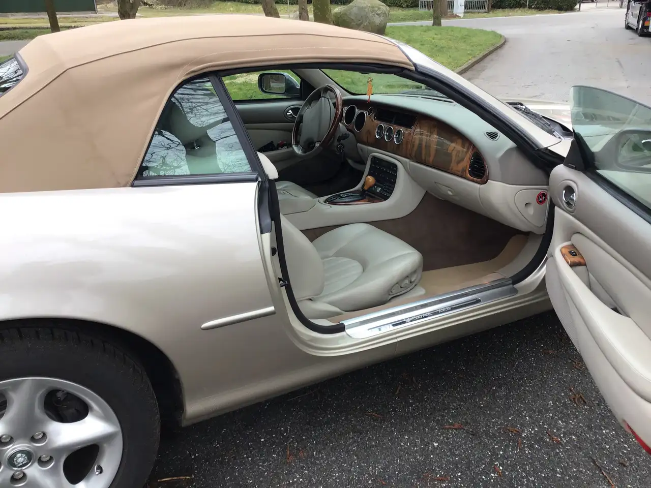 Jaguar XK8 Cabriolet, foto 6